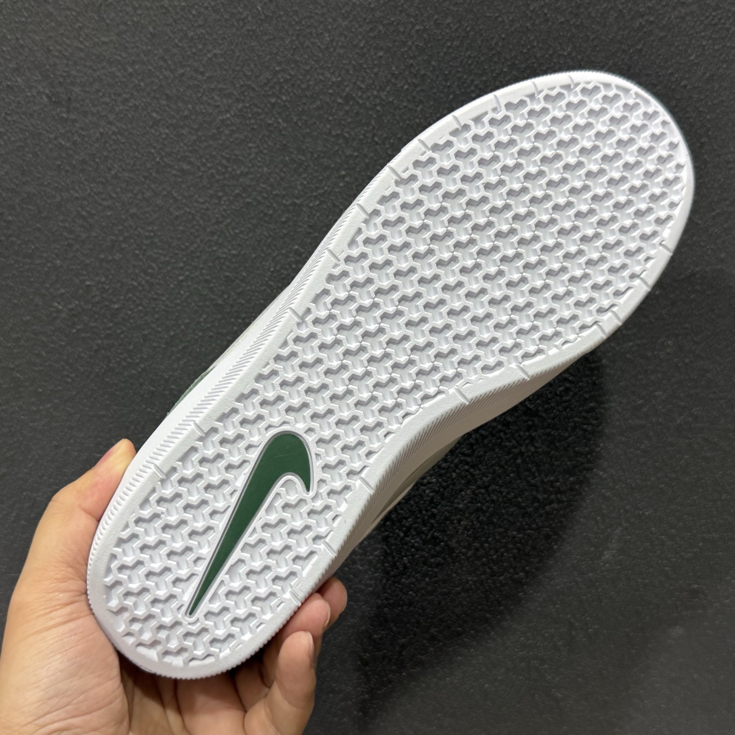 150 新款出货 原装 NK NK SB Force 58 耐克简版复古滑板鞋 DV5477-105-Chinese UA Cheap High Quatity Brand Clothes Bags handbags Sneakers wholesale wholesaler seller from China Factory suppliers Fashion Clothing Shoes best Quality Beautiful Price 150 新款出货 原装 NK NK SB Force 58 耐克简版复古滑板鞋 DV5477-105