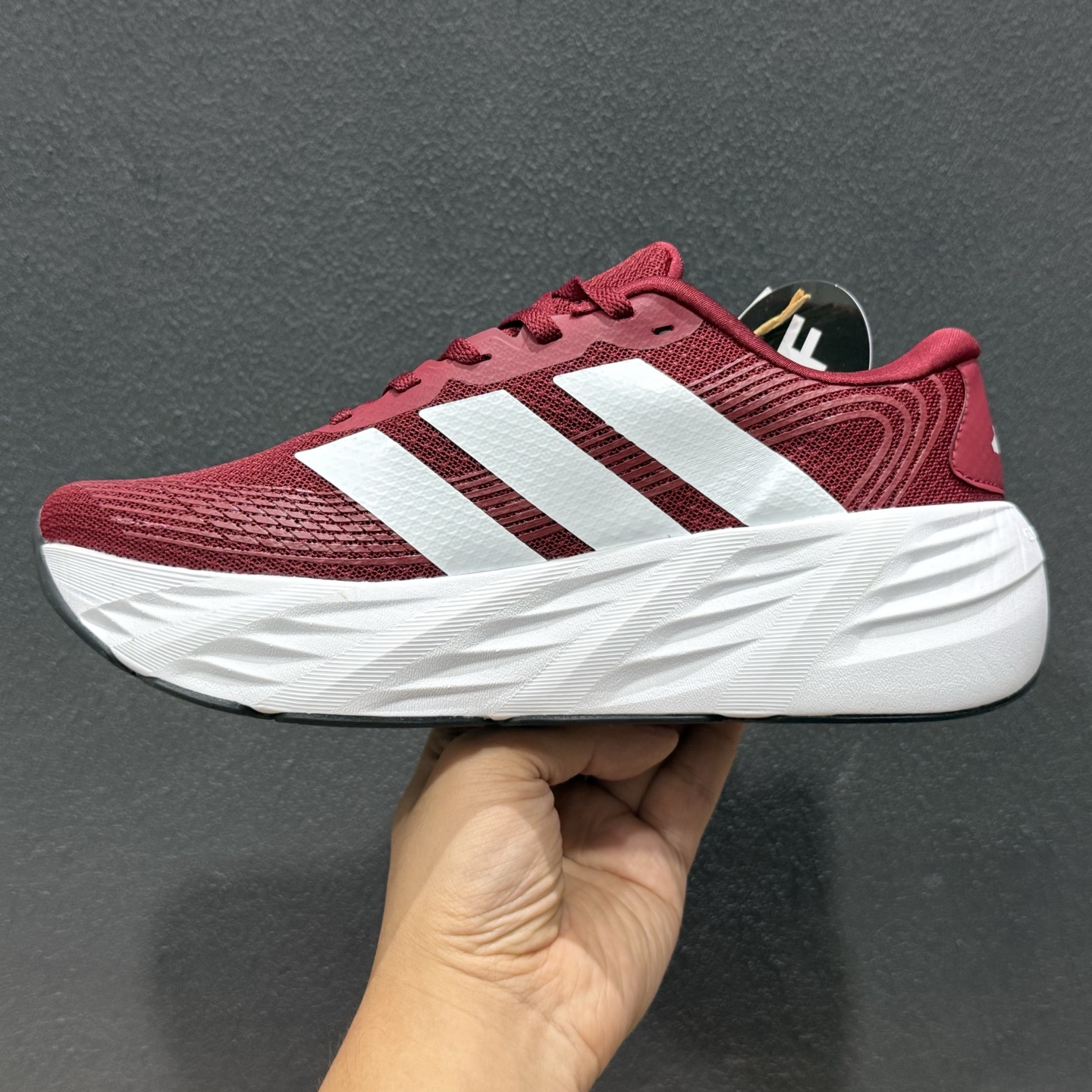 180 adidas Galaxy 8 阿迪超轻透气缓震跑鞋 三叶草 清风系列 复古网面透气跑步鞋 KI7989-111