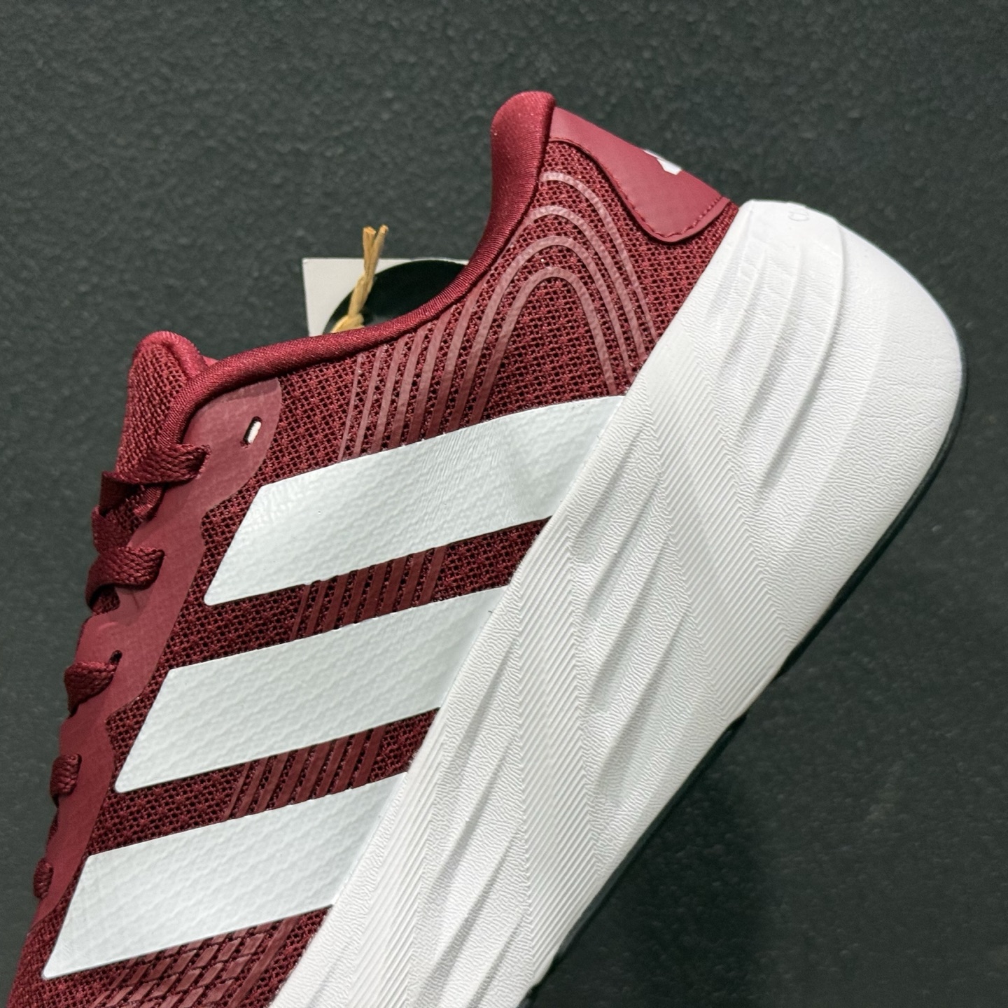180 adidas Galaxy 8 阿迪超轻透气缓震跑鞋 三叶草 清风系列 复古网面透气跑步鞋 KI7989-111