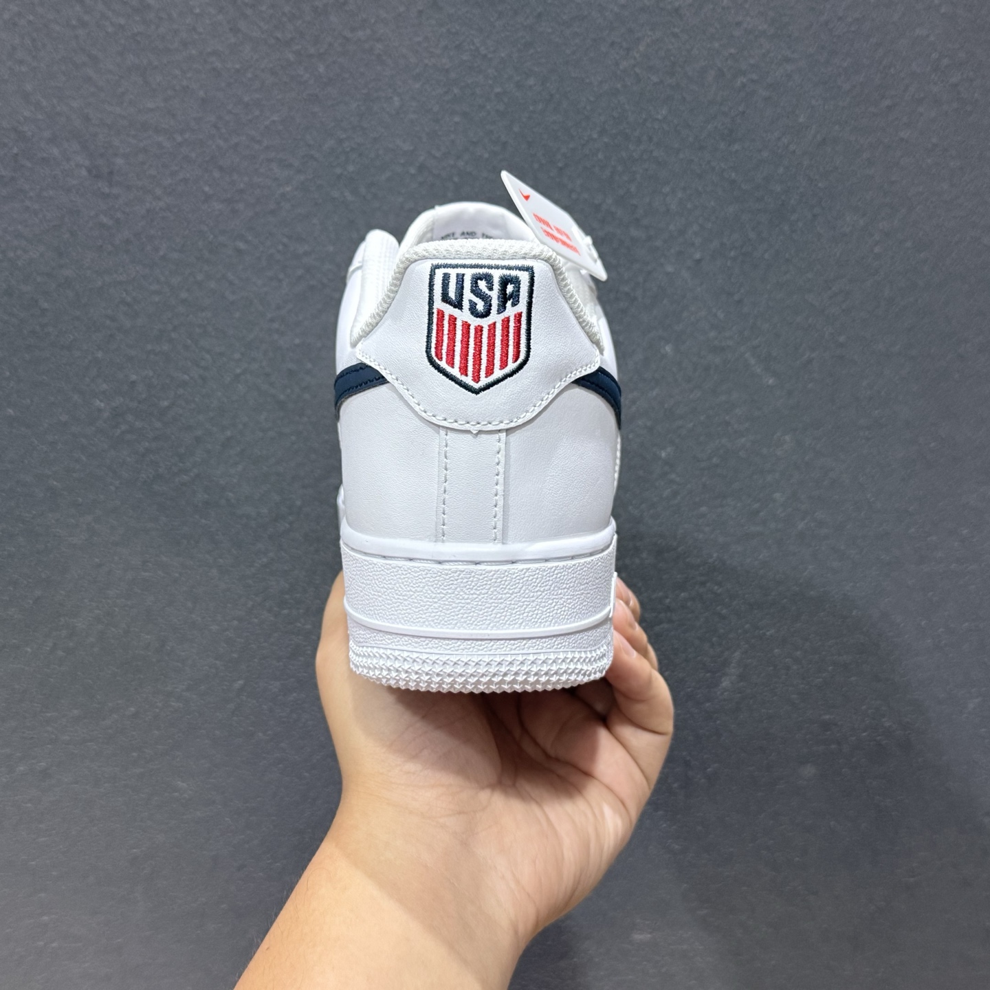 200 Nike Air Force 1'07 Low 空军一号低帮休闲板鞋 IQ0407-100-Chinese UA Cheap High Quatity Brand Clothes Bags handbags Sneakers wholesale wholesaler seller from China Factory suppliers Fashion Clothing Shoes best Quality Beautiful Price 200 Nike Air Force 1'07 Low 空军一号低帮休闲板鞋 IQ0407-100