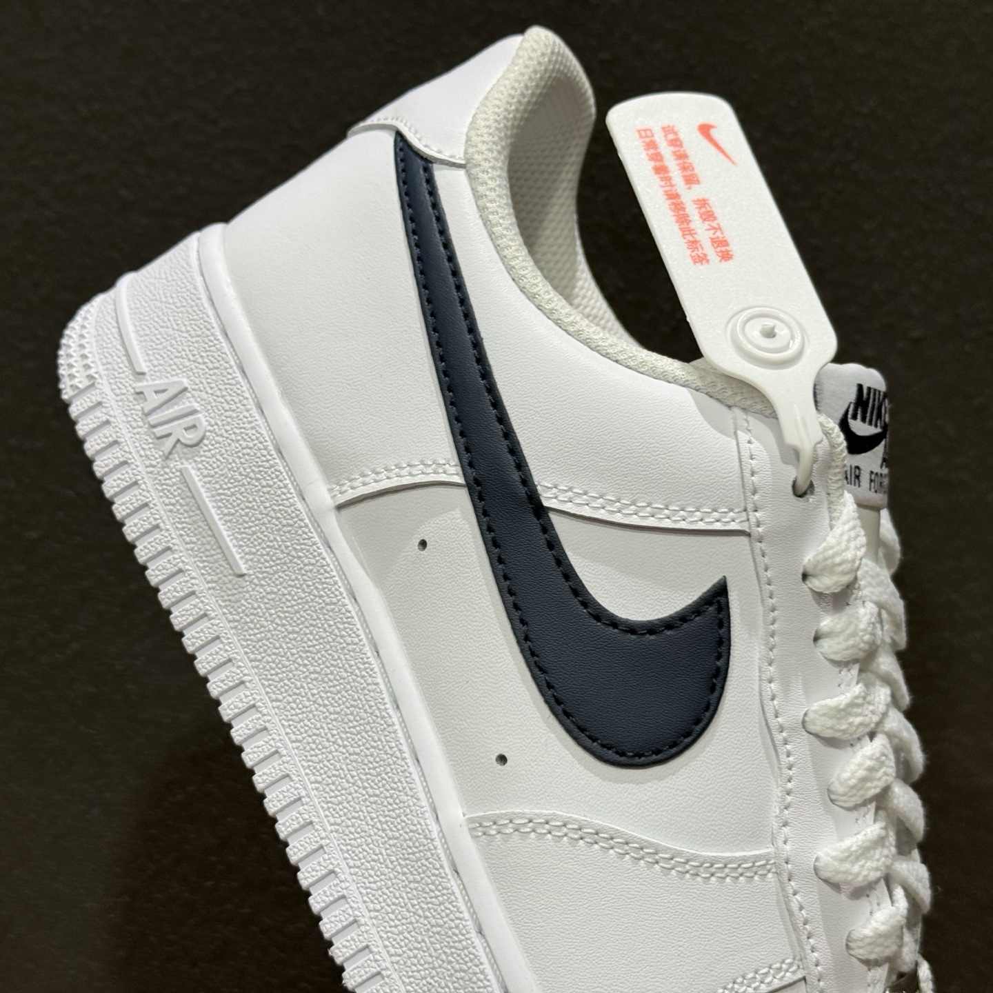 200 Nike Air Force 1'07 Low 空军一号低帮休闲板鞋 IQ0407-100-Chinese UA Cheap High Quatity Brand Clothes Bags handbags Sneakers wholesale wholesaler seller from China Factory suppliers Fashion Clothing Shoes best Quality Beautiful Price 200 Nike Air Force 1'07 Low 空军一号低帮休闲板鞋 IQ0407-100