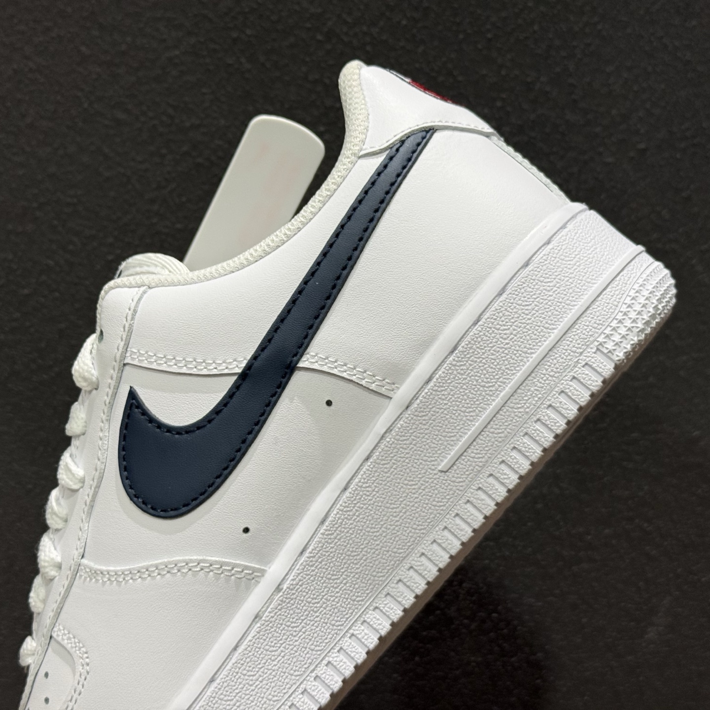 200 Nike Air Force 1'07 Low 空军一号低帮休闲板鞋 IQ0407-100-Chinese UA Cheap High Quatity Brand Clothes Bags handbags Sneakers wholesale wholesaler seller from China Factory suppliers Fashion Clothing Shoes best Quality Beautiful Price 200 Nike Air Force 1'07 Low 空军一号低帮休闲板鞋 IQ0407-100