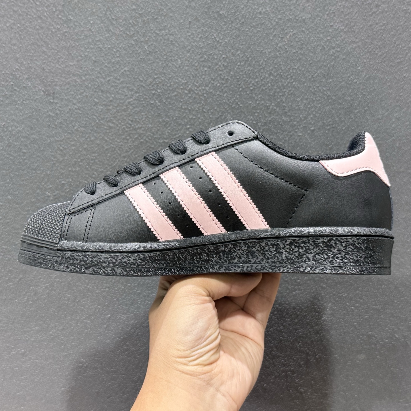 140 阿迪达斯/三叶草Adidas Originals Superstar II 经典贝壳头系列低帮百搭休闲运动板鞋 JH9977