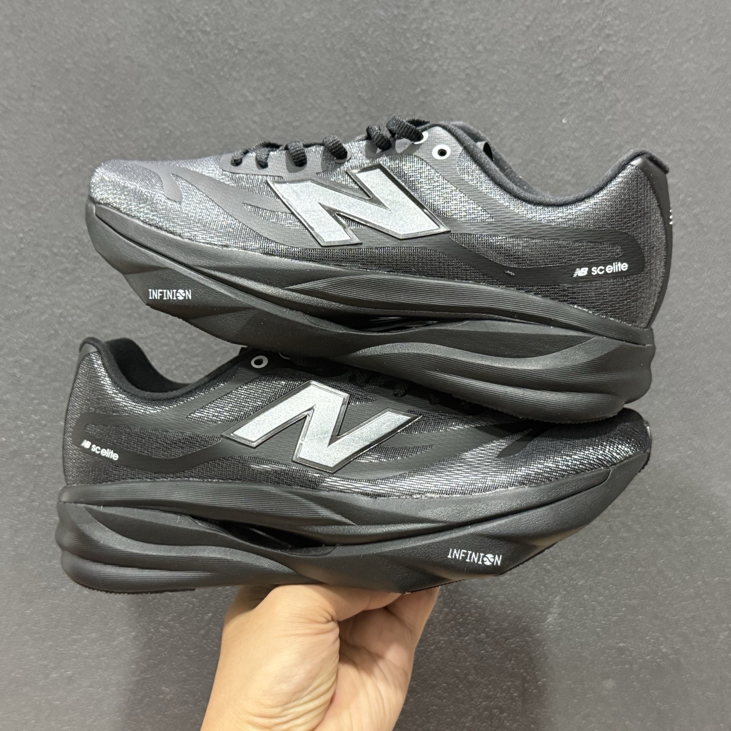 220 New Balance 新百伦FuelCell 简约 织物 NB 网布防滑耐磨透气轻便 低帮 马拉松跑步鞋 MFCXDV6-Chinese UA Cheap High Quatity Brand Clothes Bags handbags Sneakers wholesale wholesaler seller from China Factory suppliers Fashion Clothing Shoes best Quality Beautiful Price 220 New Balance 新百伦FuelCell 简约 织物 NB 网布防滑耐磨透气轻便 低帮 马拉松跑步鞋 MFCXDV6