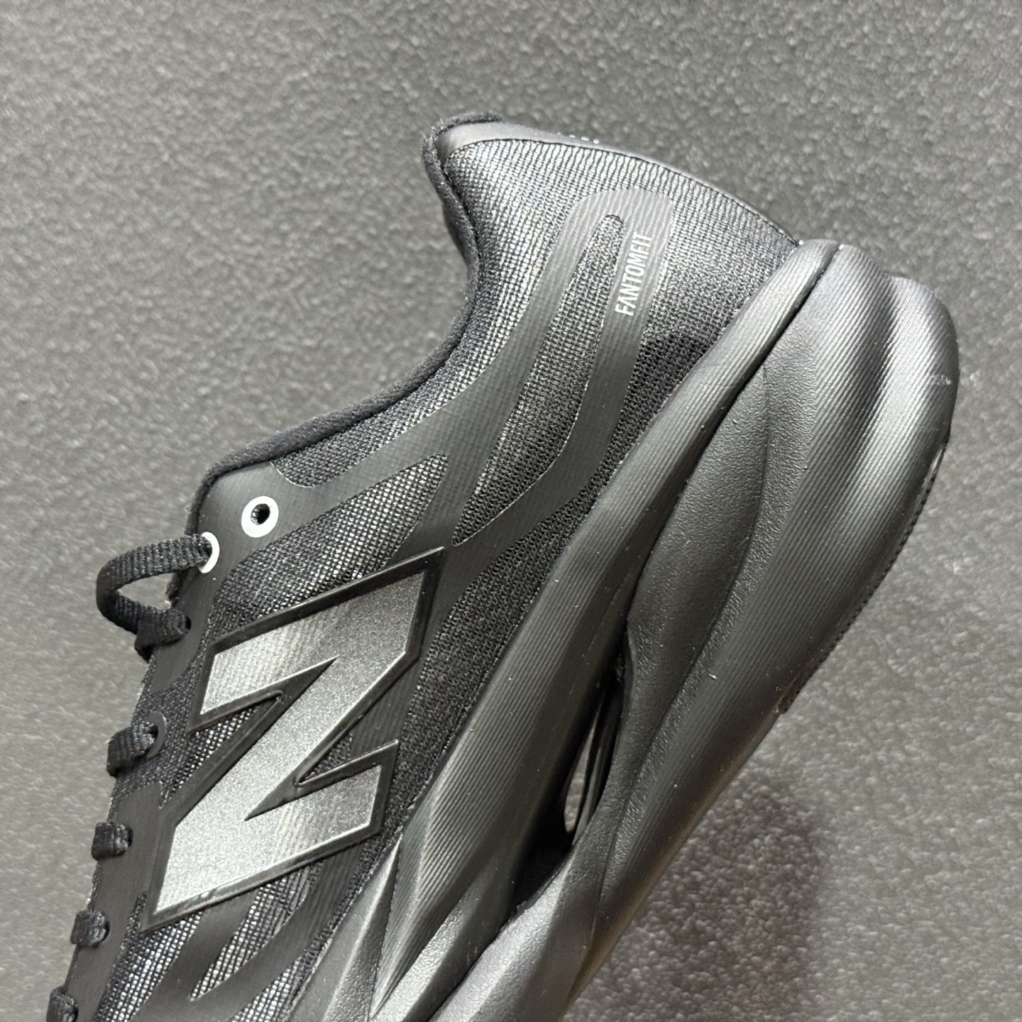 220 New Balance 新百伦FuelCell 简约 织物 NB 网布防滑耐磨透气轻便 低帮 马拉松跑步鞋 MFCXDV6-Chinese UA Cheap High Quatity Brand Clothes Bags handbags Sneakers wholesale wholesaler seller from China Factory suppliers Fashion Clothing Shoes best Quality Beautiful Price 220 New Balance 新百伦FuelCell 简约 织物 NB 网布防滑耐磨透气轻便 低帮 马拉松跑步鞋 MFCXDV6