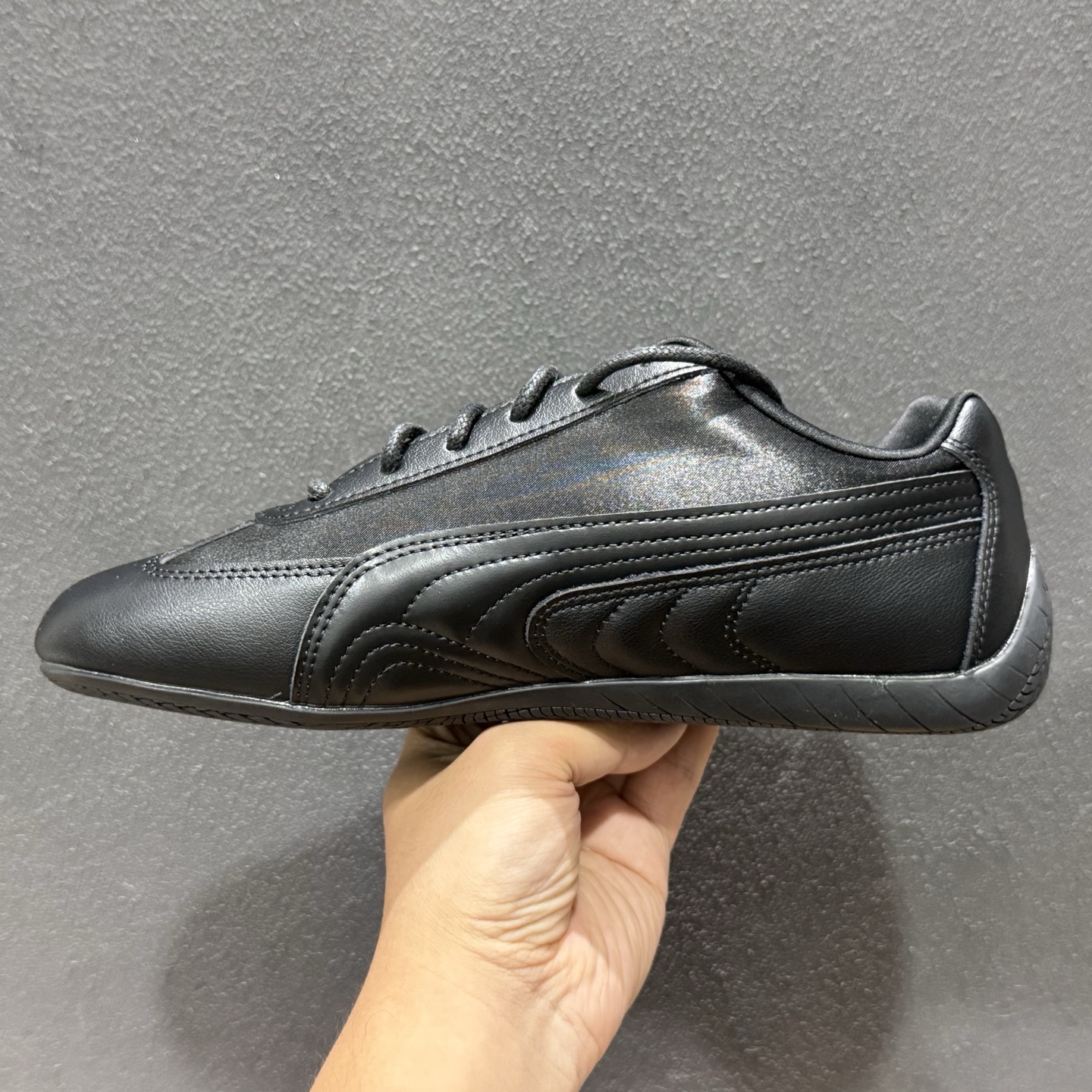 PUMA彪马 speedcat Femme 黑色 405835-02-Top High Quatity Cheap Sneakers Fashion Clothing Clothes Bags handbags Shoes of all Brand wholesale With The best Quality And Beautiful Price from China Factory Chinese suppliers wholesaler seller PUMA彪马 speedcat Femme 黑色 405835-02