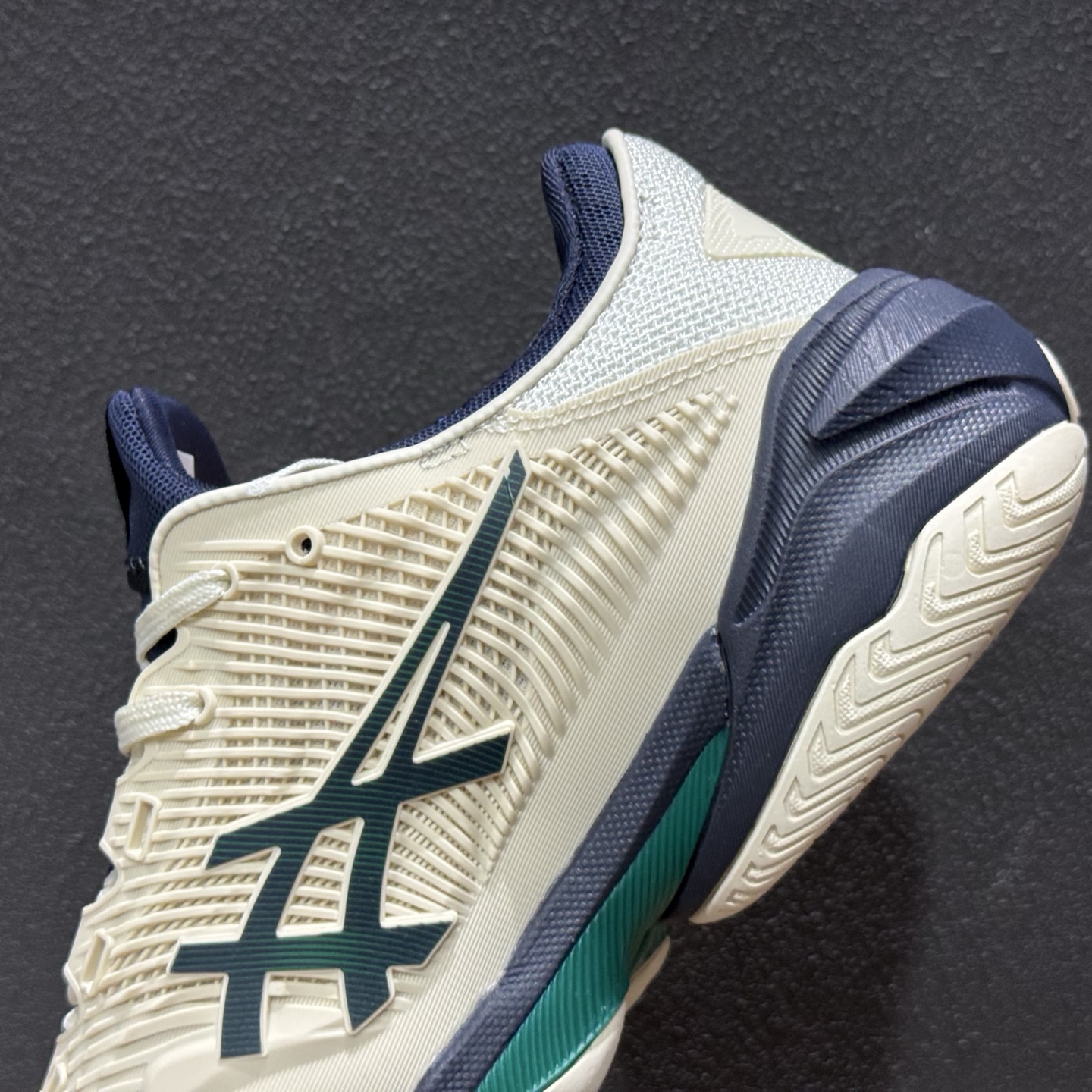 190 ASICS亚瑟士网球鞋小德球鞋 COURT FF3 NOVAK德约科维奇专业球鞋 1041A370-105-Chinese UA Cheap High Quatity Brand Clothes Bags handbags Sneakers wholesale wholesaler seller from China Factory suppliers Fashion Clothing Shoes best Quality Beautiful Price 190 ASICS亚瑟士网球鞋小德球鞋 COURT FF3 NOVAK德约科维奇专业球鞋 1041A370-105