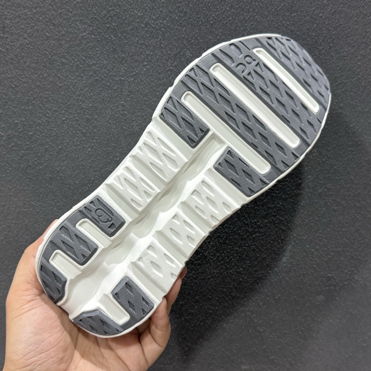 160 ON 昂跑 Cloudtilt 系列 轻量运动休闲鞋 3ME1010-Chinese UA Cheap High Quatity Brand Clothes Bags handbags Sneakers wholesale wholesaler seller from China Factory suppliers Fashion Clothing Shoes best Quality Beautiful Price 160 ON 昂跑 Cloudtilt 系列 轻量运动休闲鞋 3ME1010