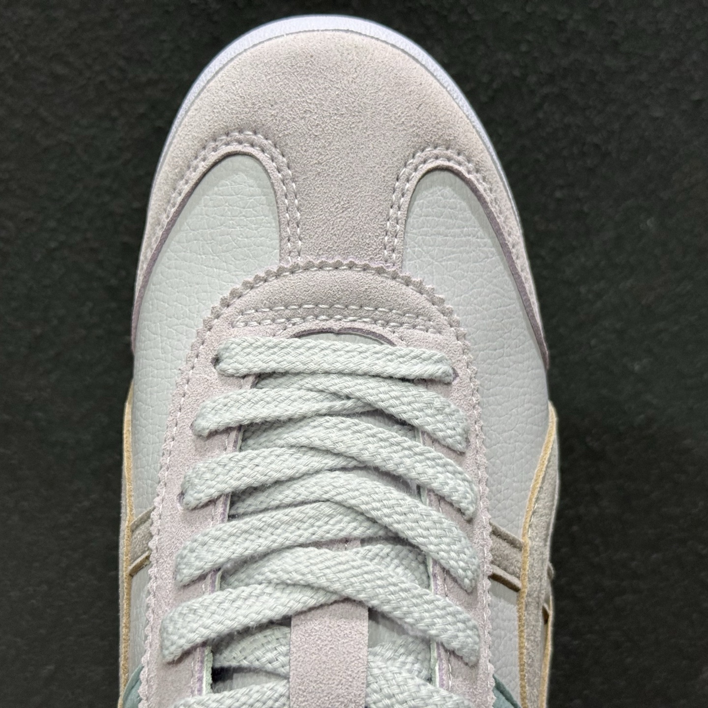 OnitsukaTiger/鬼塚虎 Mexico 66 Vin 低邦休闲跑步鞋 1183C076-020-High Quatity Cheap Brand wholesale wholesaler seller Clothes Bags handbags Sneakers Top Fashion Clothing Shoes from China Factory Chinese suppliers best Quality Beautiful Price OnitsukaTiger/鬼塚虎 Mexico 66 Vin 低邦休闲跑步鞋 1183C076-020