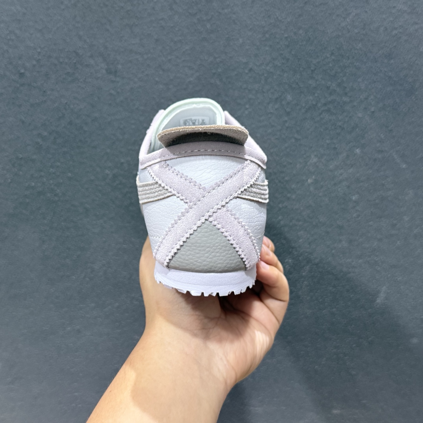 OnitsukaTiger/鬼塚虎 Mexico 66 Vin 低邦休闲跑步鞋 1183C076-020-High Quatity Cheap Brand wholesale wholesaler seller Clothes Bags handbags Sneakers Top Fashion Clothing Shoes from China Factory Chinese suppliers best Quality Beautiful Price OnitsukaTiger/鬼塚虎 Mexico 66 Vin 低邦休闲跑步鞋 1183C076-020