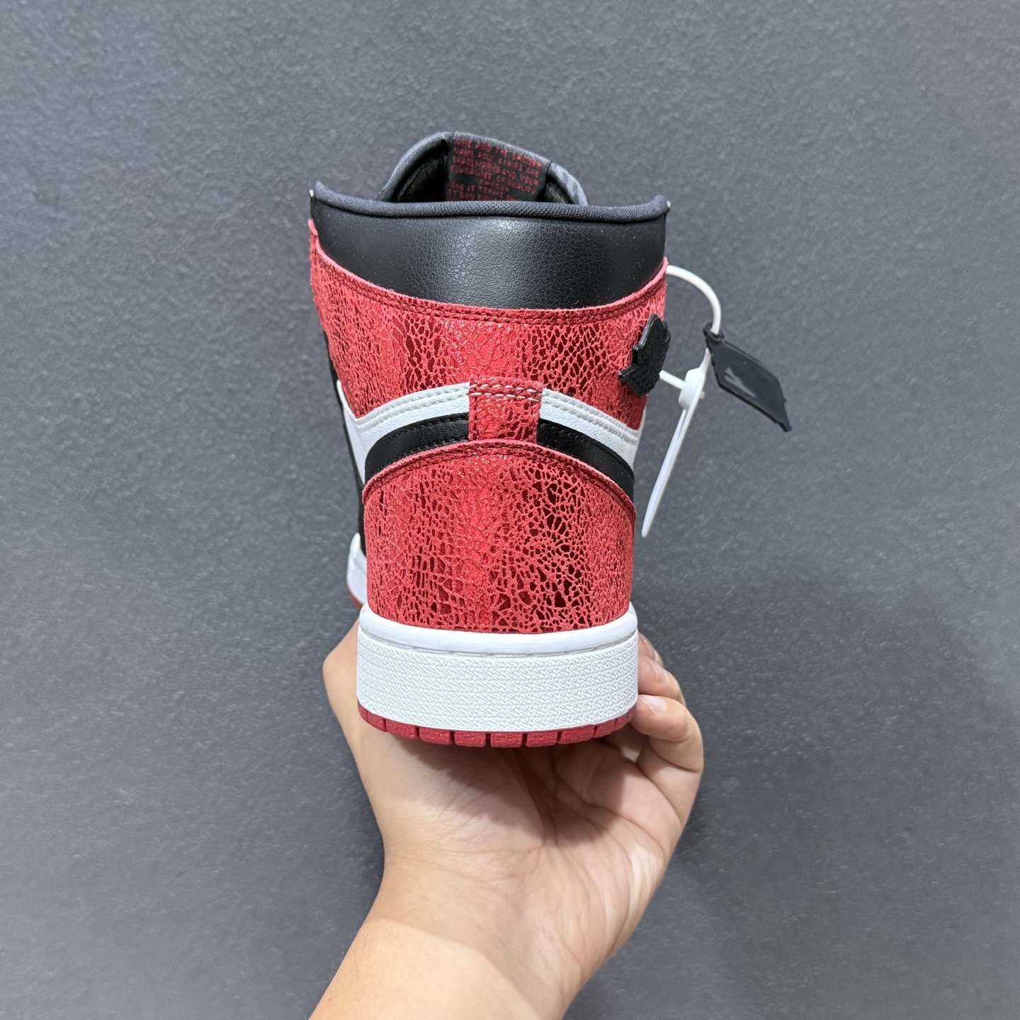 平台爆款 Jordan Air Jordan 1 High Ruby 白红黑 FD2596-602-High Quatity Cheap Brand wholesale wholesaler seller Clothes Bags handbags Sneakers Top Fashion Clothing Shoes from China Factory Chinese suppliers best Quality Beautiful Price 平台爆款 Jordan Air Jordan 1 High Ruby 白红黑 FD2596-602
