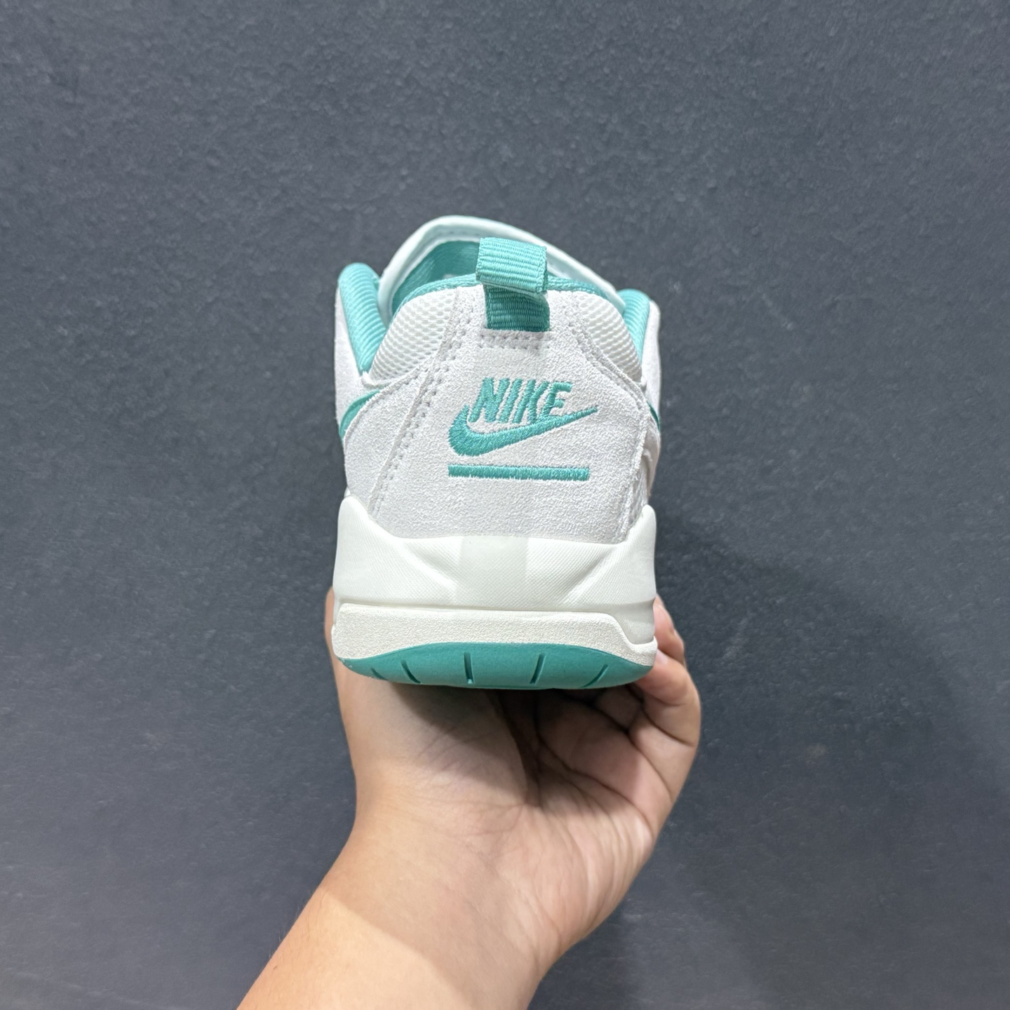 AD版Jordan CMFT ERA 舒适简约低帮运动板鞋 HJ6778-113-High Quatity Cheap Brand wholesale wholesaler seller Clothes Bags handbags Sneakers Top Fashion Clothing Shoes from China Factory Chinese suppliers best Quality Beautiful Price AD版Jordan CMFT ERA 舒适简约低帮运动板鞋 HJ6778-113