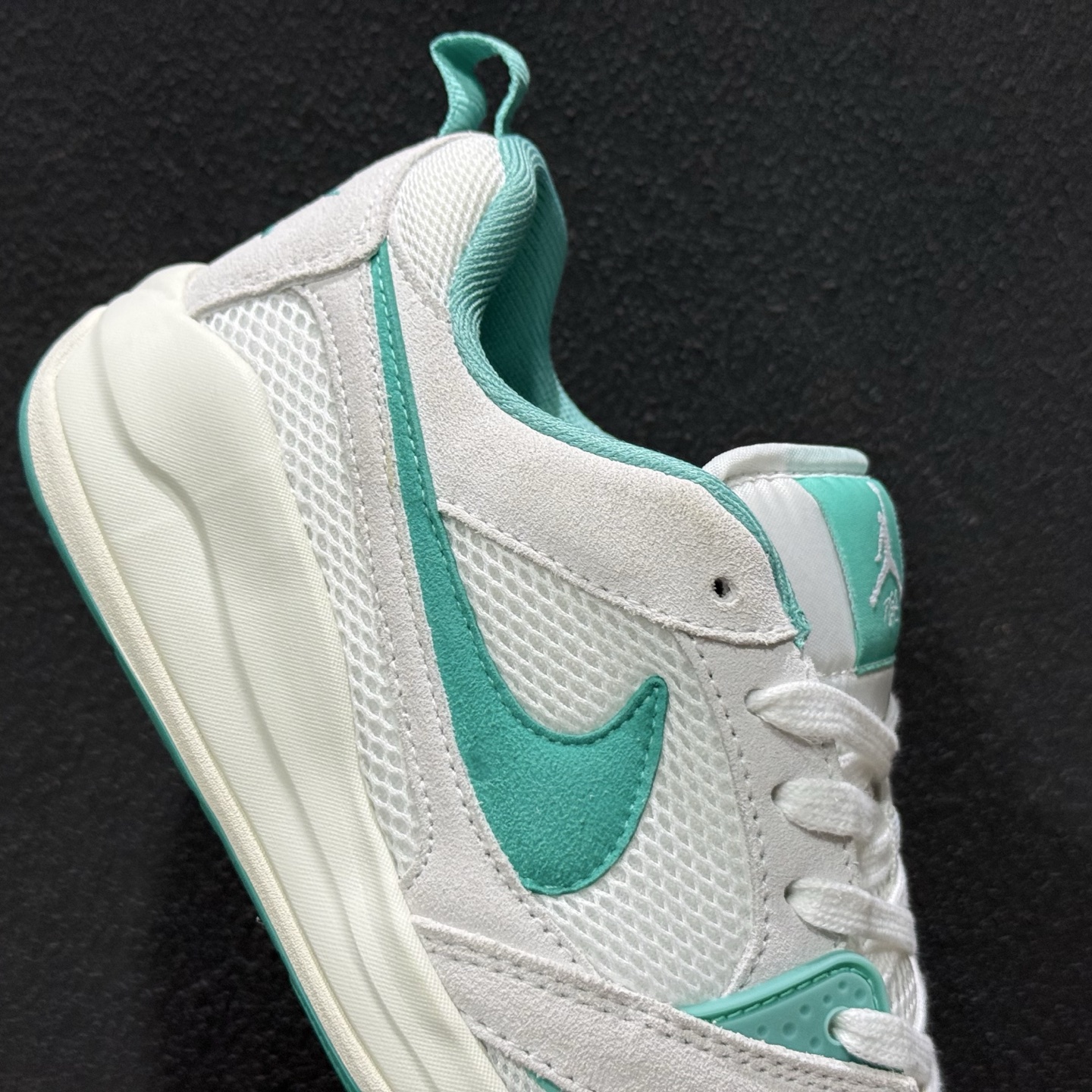 AD版Jordan CMFT ERA 舒适简约低帮运动板鞋 HJ6778-113-High Quatity Cheap Brand wholesale wholesaler seller Clothes Bags handbags Sneakers Top Fashion Clothing Shoes from China Factory Chinese suppliers best Quality Beautiful Price AD版Jordan CMFT ERA 舒适简约低帮运动板鞋 HJ6778-113