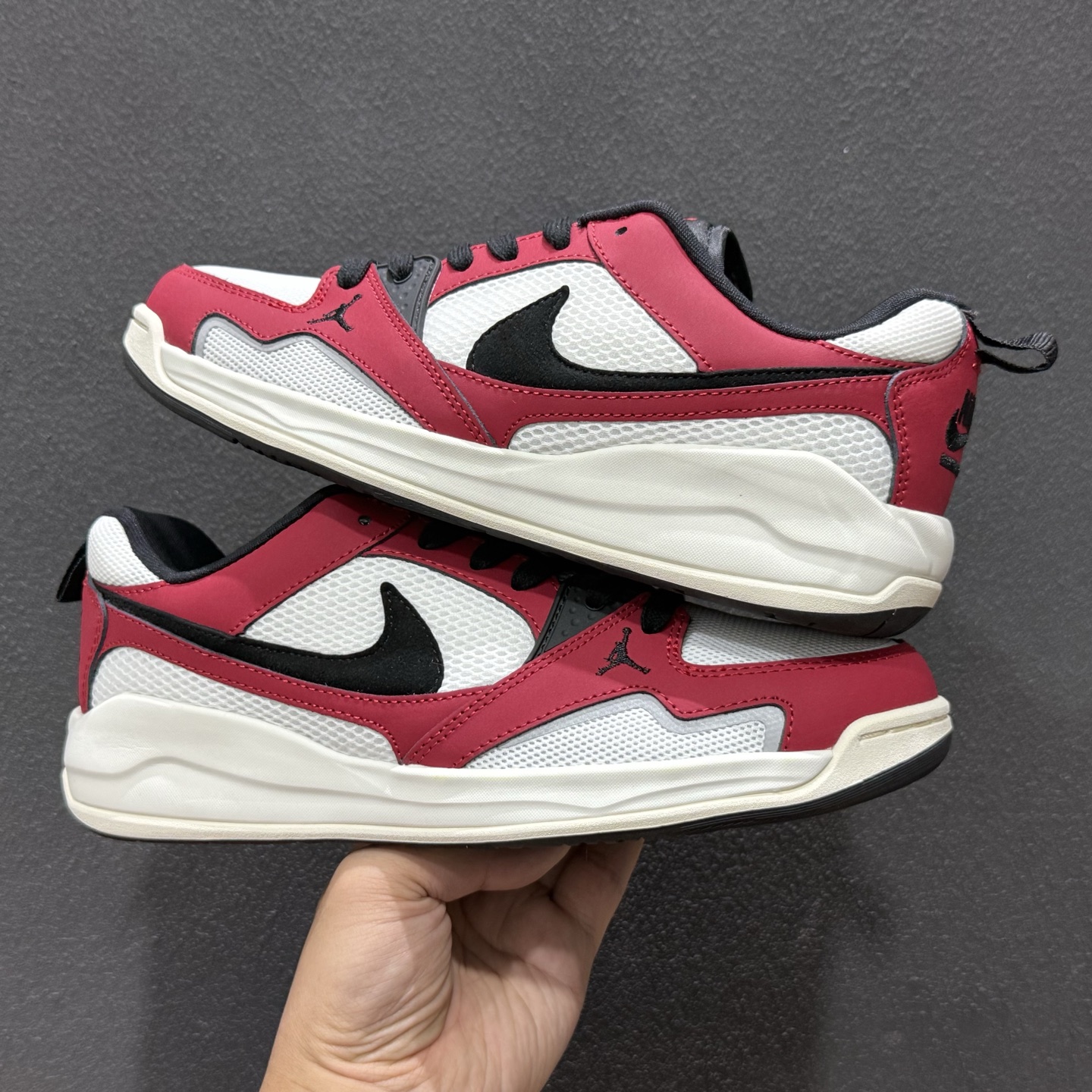 AD版Jordan CMFT ERA 舒适简约低帮运动板鞋 HJ6777-106-High Quatity Cheap Brand wholesale wholesaler seller Clothes Bags handbags Sneakers Top Fashion Clothing Shoes from China Factory Chinese suppliers best Quality Beautiful Price AD版Jordan CMFT ERA 舒适简约低帮运动板鞋 HJ6777-106