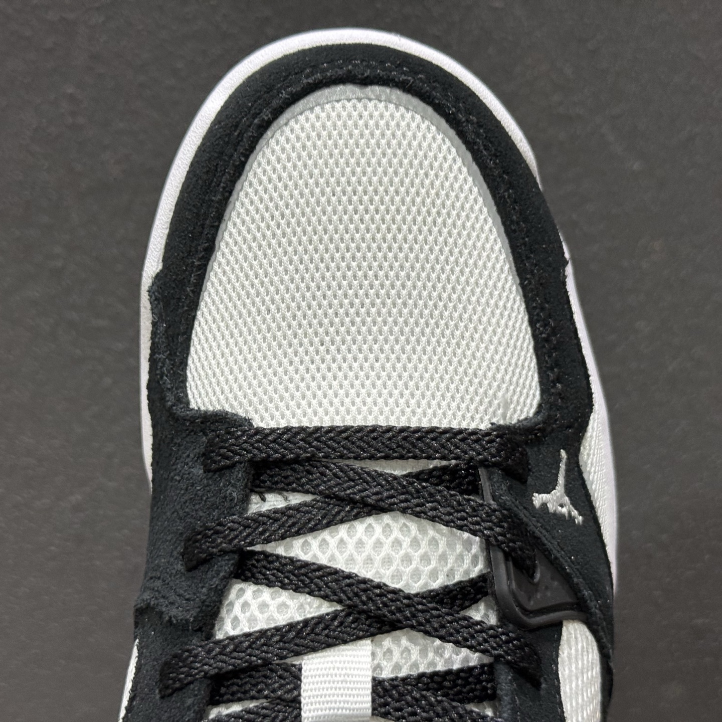 AD版Jordan CMFT ERA 舒适简约低帮运动板鞋 HJ6777-001-High Quatity Cheap Brand wholesale wholesaler seller Clothes Bags handbags Sneakers Top Fashion Clothing Shoes from China Factory Chinese suppliers best Quality Beautiful Price AD版Jordan CMFT ERA 舒适简约低帮运动板鞋 HJ6777-001