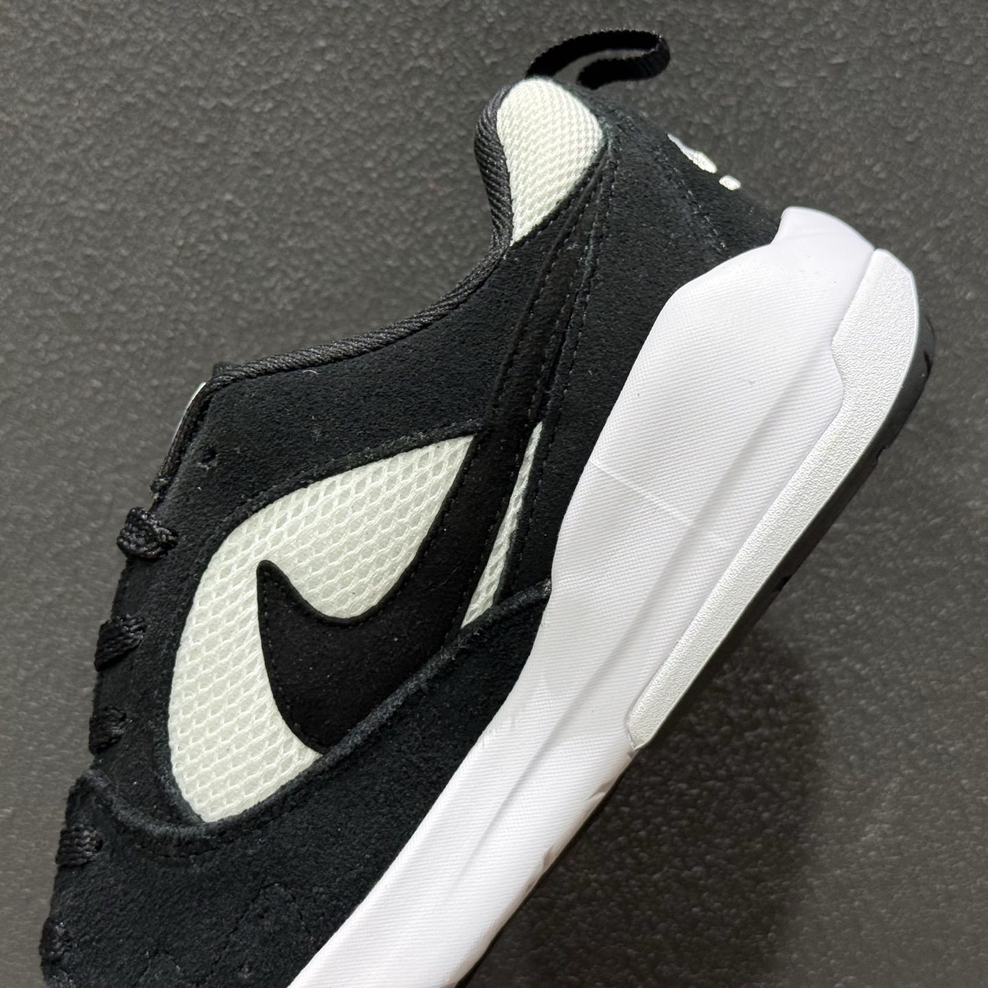 AD版Jordan CMFT ERA 舒适简约低帮运动板鞋 HJ6777-001-High Quatity Cheap Brand wholesale wholesaler seller Clothes Bags handbags Sneakers Top Fashion Clothing Shoes from China Factory Chinese suppliers best Quality Beautiful Price AD版Jordan CMFT ERA 舒适简约低帮运动板鞋 HJ6777-001
