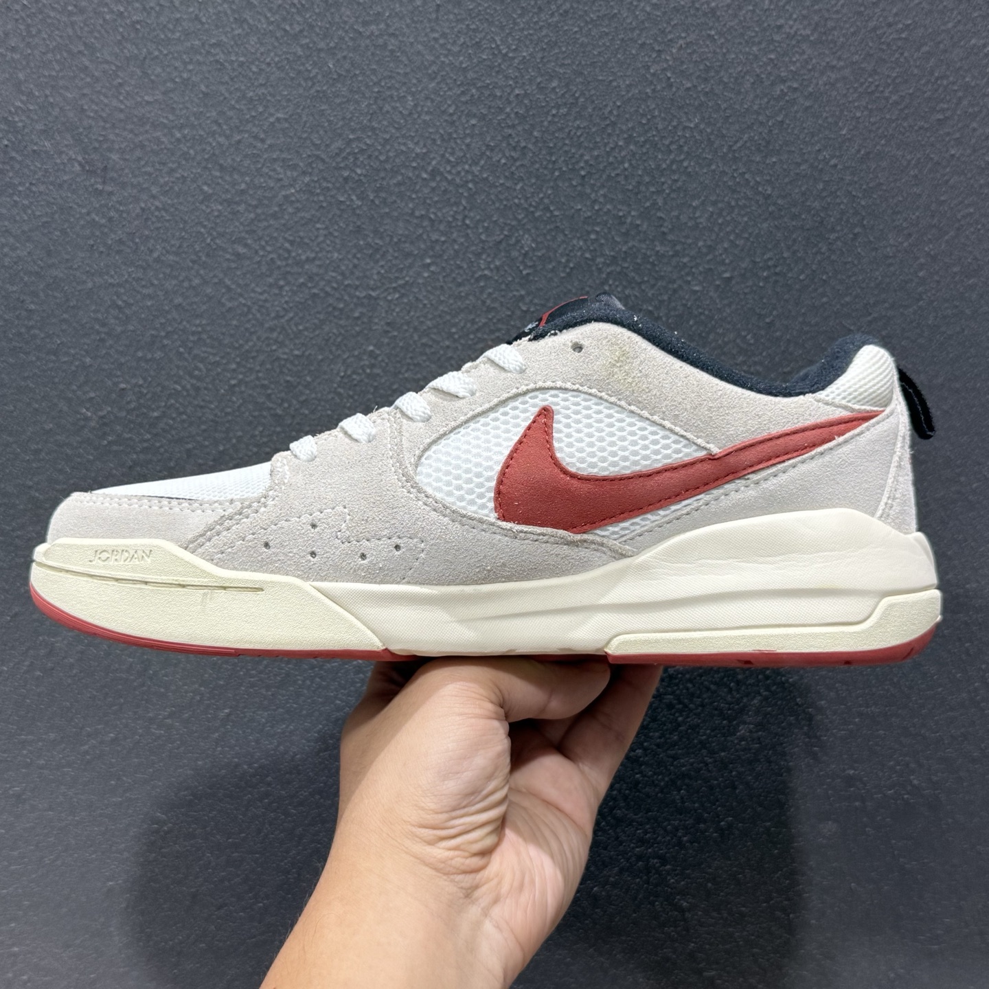 AD版Jordan CMFT ERA 舒适简约低帮运动板鞋 HJ6777-101-High Quatity Cheap Brand wholesale wholesaler seller Clothes Bags handbags Sneakers Top Fashion Clothing Shoes from China Factory Chinese suppliers best Quality Beautiful Price AD版Jordan CMFT ERA 舒适简约低帮运动板鞋 HJ6777-101