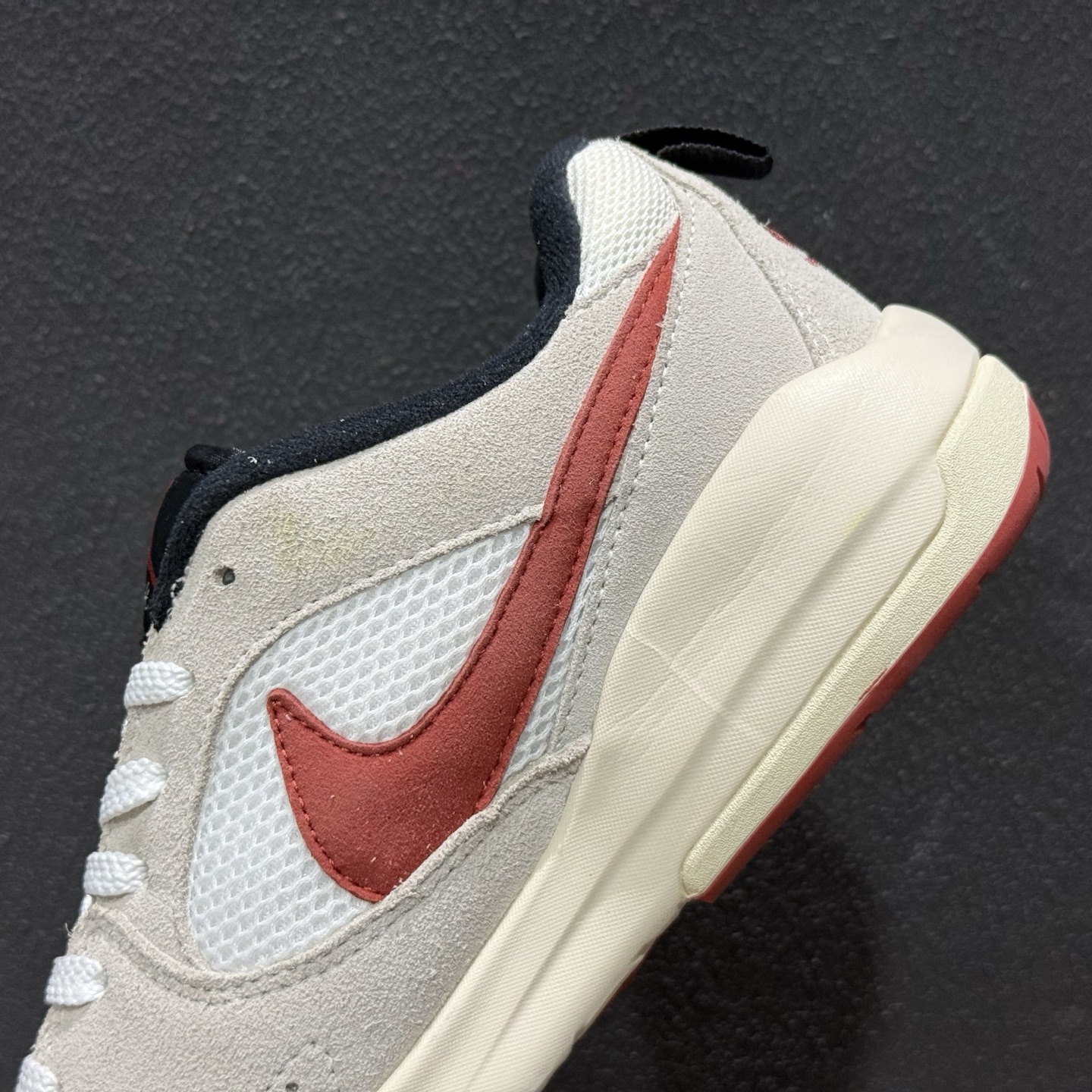 AD版Jordan CMFT ERA 舒适简约低帮运动板鞋 HJ6777-101-High Quatity Cheap Brand wholesale wholesaler seller Clothes Bags handbags Sneakers Top Fashion Clothing Shoes from China Factory Chinese suppliers best Quality Beautiful Price AD版Jordan CMFT ERA 舒适简约低帮运动板鞋 HJ6777-101