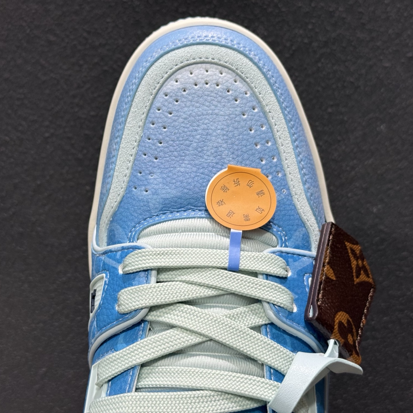 LOUIS VUITTON 路易威登 LV Trainer