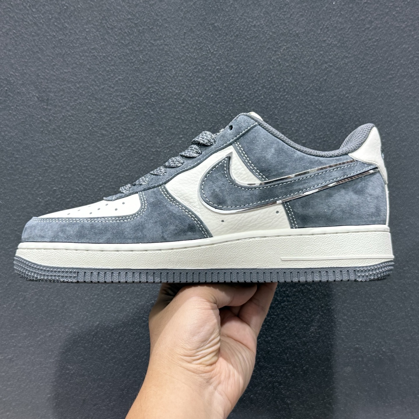 NIKE AIRFORCE 1'07 联名款 空军一号 低帮 运动鞋 休闲鞋 CS5288-099-High Quatity Cheap Brand wholesale wholesaler seller Clothes Bags handbags Sneakers Top Fashion Clothing Shoes from China Factory Chinese suppliers best Quality Beautiful Price NIKE AIRFORCE 1'07 联名款 空军一号 低帮 运动鞋 休闲鞋 CS5288-099