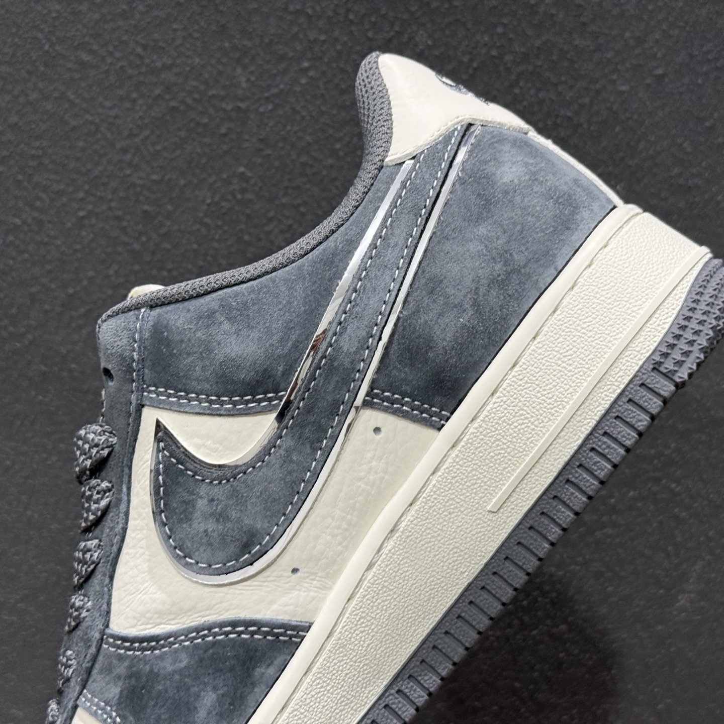 NIKE AIRFORCE 1'07 联名款 空军一号 低帮 运动鞋 休闲鞋 CS5288-099-High Quatity Cheap Brand wholesale wholesaler seller Clothes Bags handbags Sneakers Top Fashion Clothing Shoes from China Factory Chinese suppliers best Quality Beautiful Price NIKE AIRFORCE 1'07 联名款 空军一号 低帮 运动鞋 休闲鞋 CS5288-099