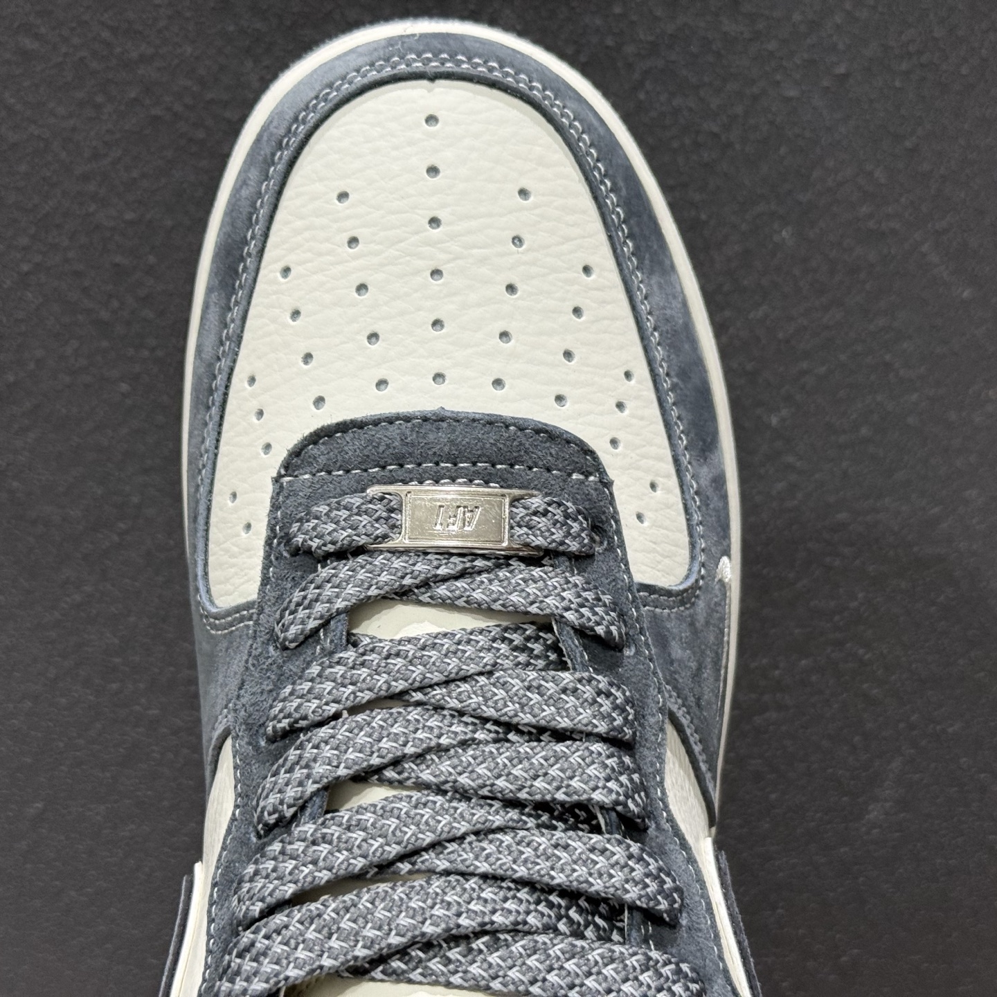 NIKE AIRFORCE 1'07 联名款 空军一号 低帮 运动鞋 休闲鞋 CS5288-099-High Quatity Cheap Brand wholesale wholesaler seller Clothes Bags handbags Sneakers Top Fashion Clothing Shoes from China Factory Chinese suppliers best Quality Beautiful Price NIKE AIRFORCE 1'07 联名款 空军一号 低帮 运动鞋 休闲鞋 CS5288-099