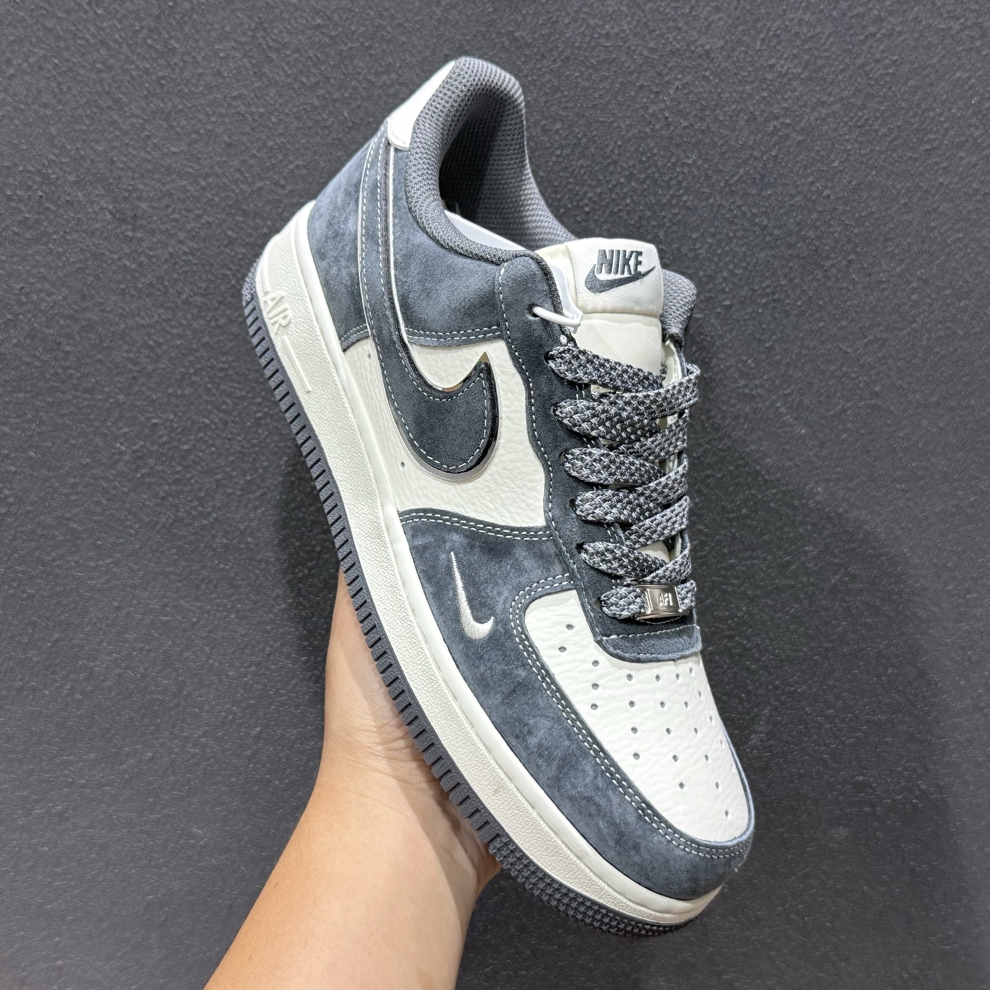 NIKE AIRFORCE 1'07 联名款 空军一号 低帮 运动鞋 休闲鞋 CS5288-099-High Quatity Cheap Brand wholesale wholesaler seller Clothes Bags handbags Sneakers Top Fashion Clothing Shoes from China Factory Chinese suppliers best Quality Beautiful Price NIKE AIRFORCE 1'07 联名款 空军一号 低帮 运动鞋 休闲鞋 CS5288-099