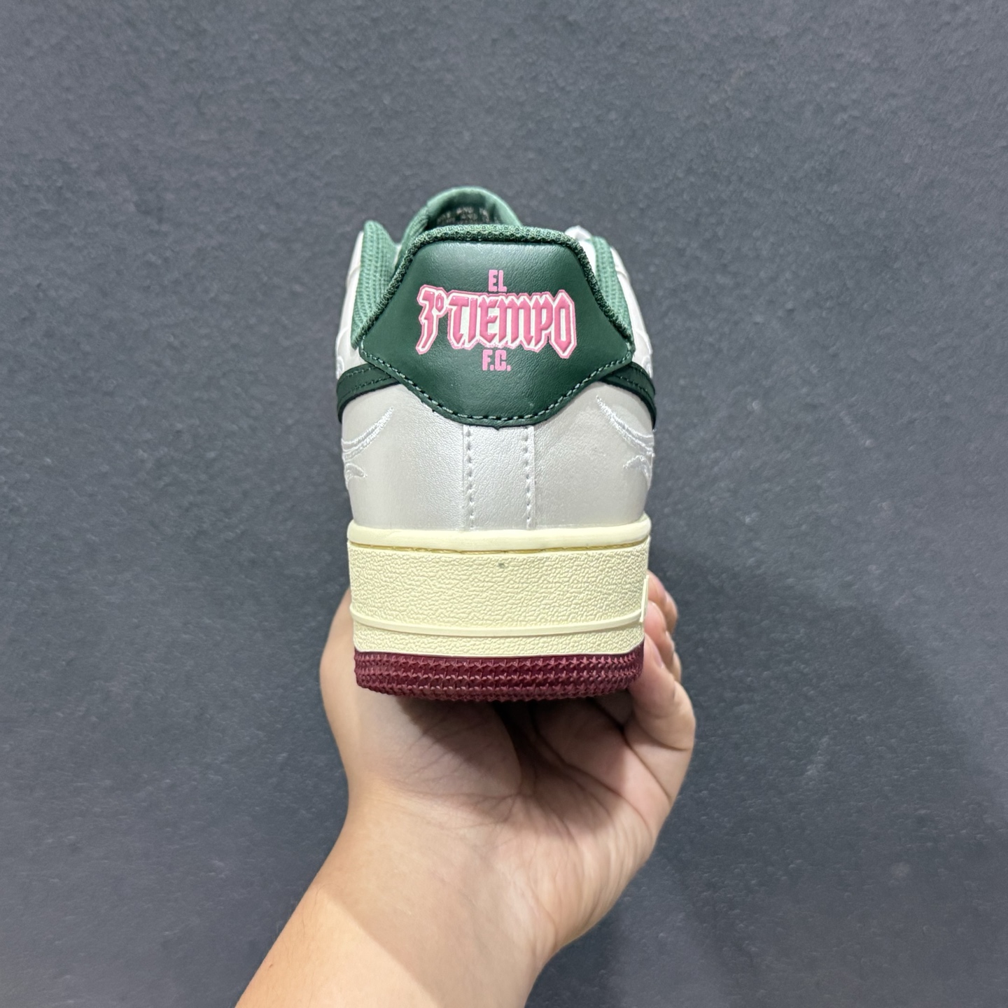 Nike Air Force 1'07 Low 空军一号低帮休闲板鞋 IR5896-030-High Quatity Cheap Brand wholesale wholesaler seller Clothes Bags handbags Sneakers Top Fashion Clothing Shoes from China Factory Chinese suppliers best Quality Beautiful Price Nike Air Force 1'07 Low 空军一号低帮休闲板鞋 IR5896-030