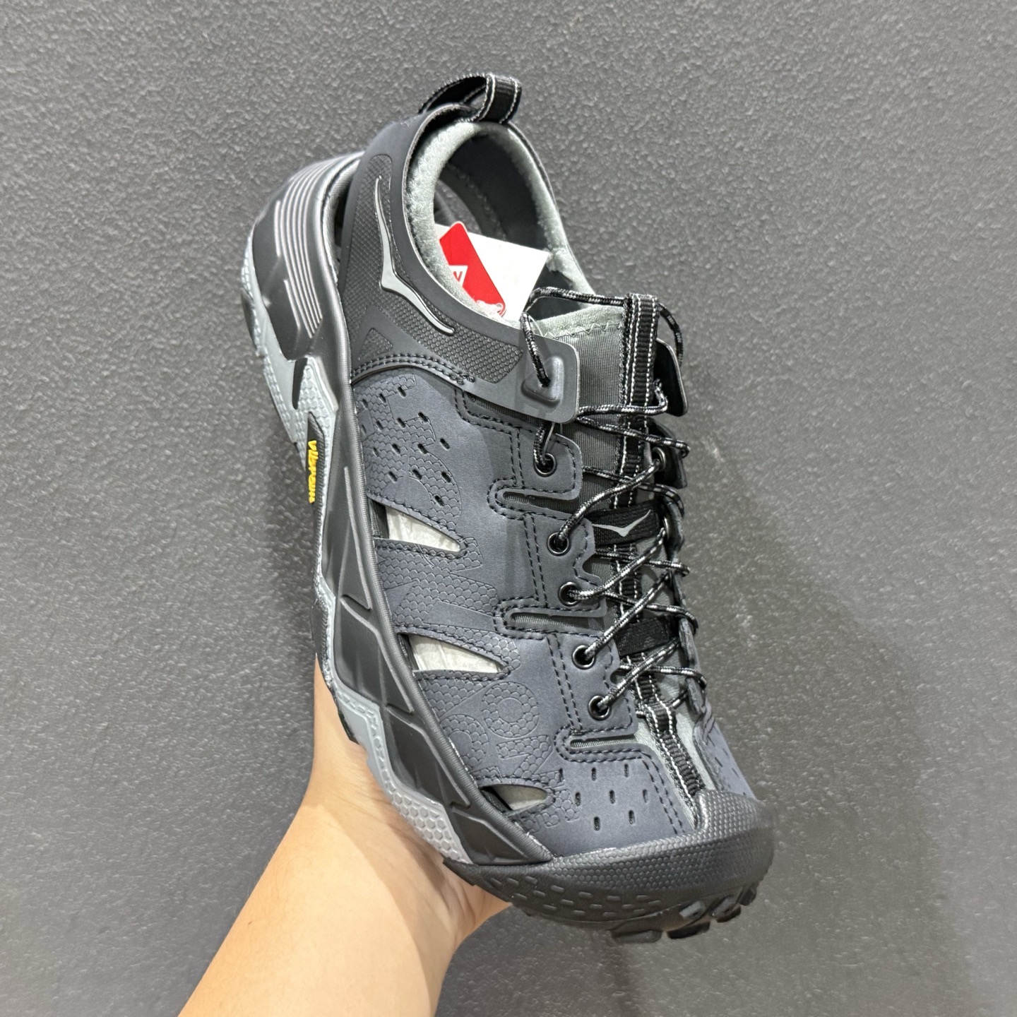 HOKA ONE ONE VIBRAM TOR TRAFA 舒适 防滑透气 户外机能山地溯溪鞋 1016311-731-High Quatity Cheap Brand wholesale wholesaler seller Clothes Bags handbags Sneakers Top Fashion Clothing Shoes from China Factory Chinese suppliers best Quality Beautiful Price HOKA ONE ONE VIBRAM TOR TRAFA 舒适 防滑透气 户外机能山地溯溪鞋 1016311-731