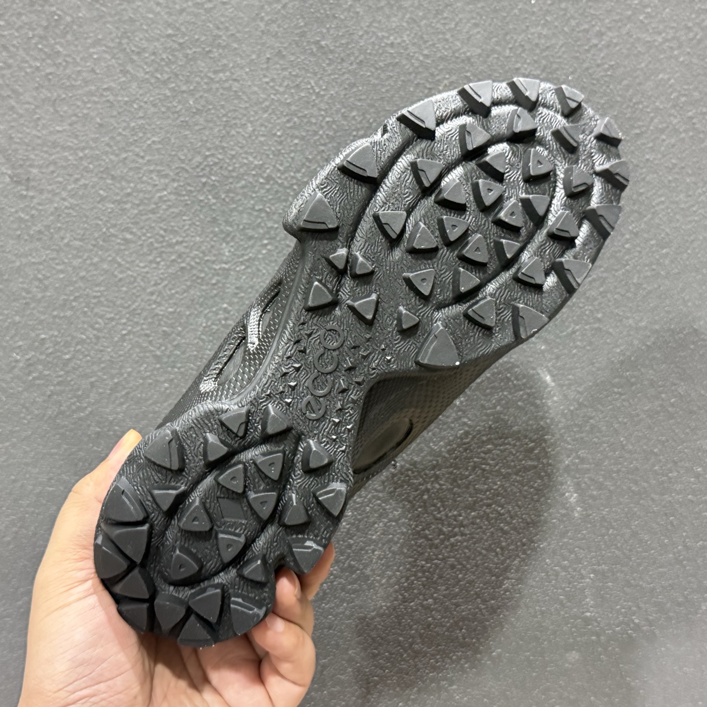 ECCO爱步登山鞋男款 舒适户外运动越野跑鞋健步BIOMC踪迹系列-High Quatity Cheap Brand wholesale wholesaler seller Clothes Bags handbags Sneakers Top Fashion Clothing Shoes from China Factory Chinese suppliers best Quality Beautiful Price ECCO爱步登山鞋男款 舒适户外运动越野跑鞋健步BIOMC踪迹系列