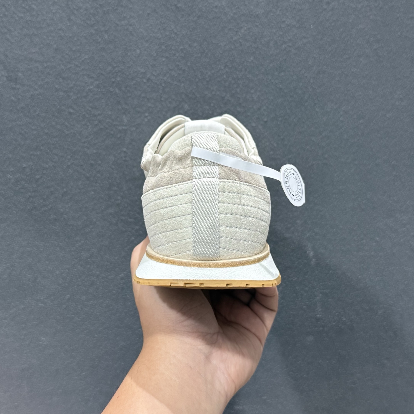 Hermes 爱马仕Jet 系列 复古休闲德训鞋 H242925ZHNL
