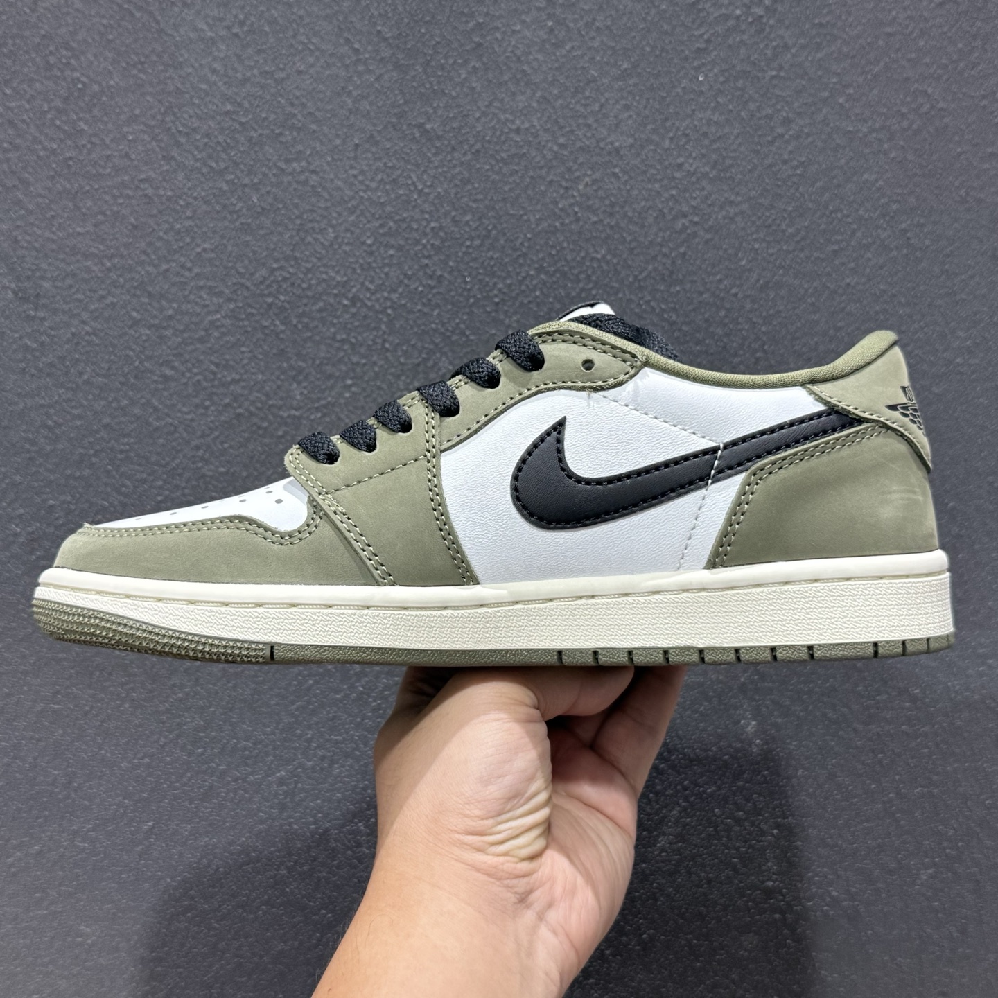 Travis Scott x Fragment x Air Jordan AJ1 Low SP 三方联名倒勾低帮 HQ6998-200