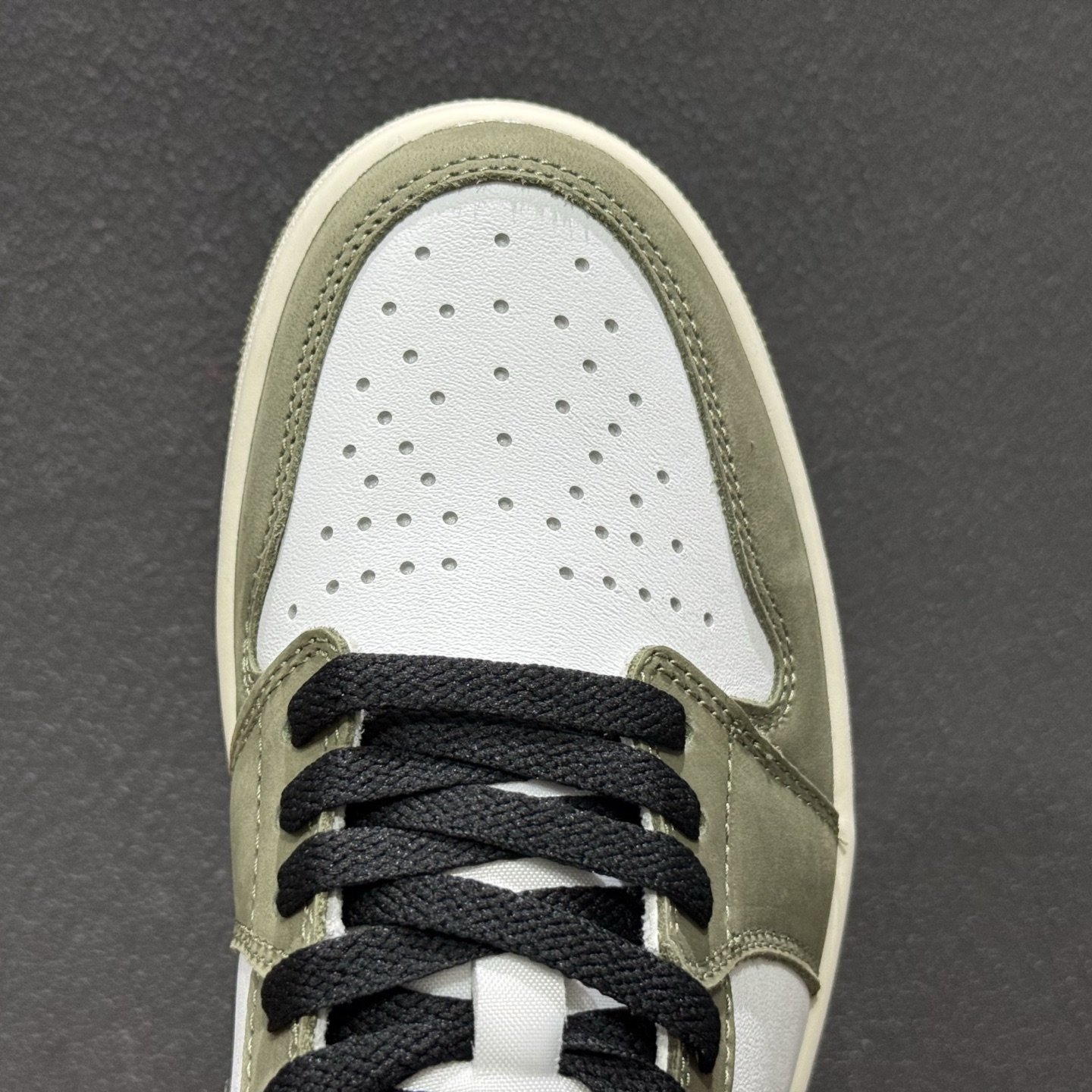 Travis Scott x Fragment x Air Jordan AJ1 Low SP 三方联名倒勾低帮 HQ6998-200