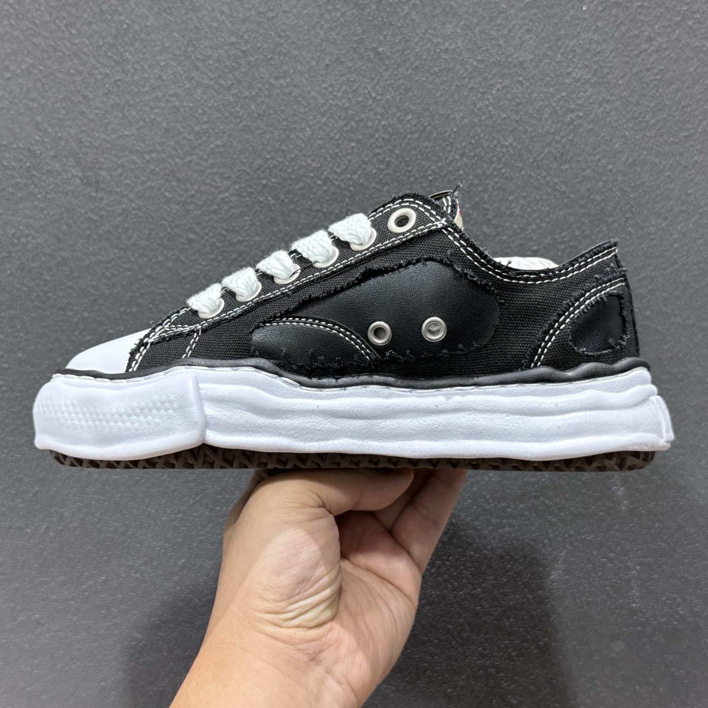 MIHARA YASUHIRO三原康裕 Peterson Sole 黑白 AO8FW717-132