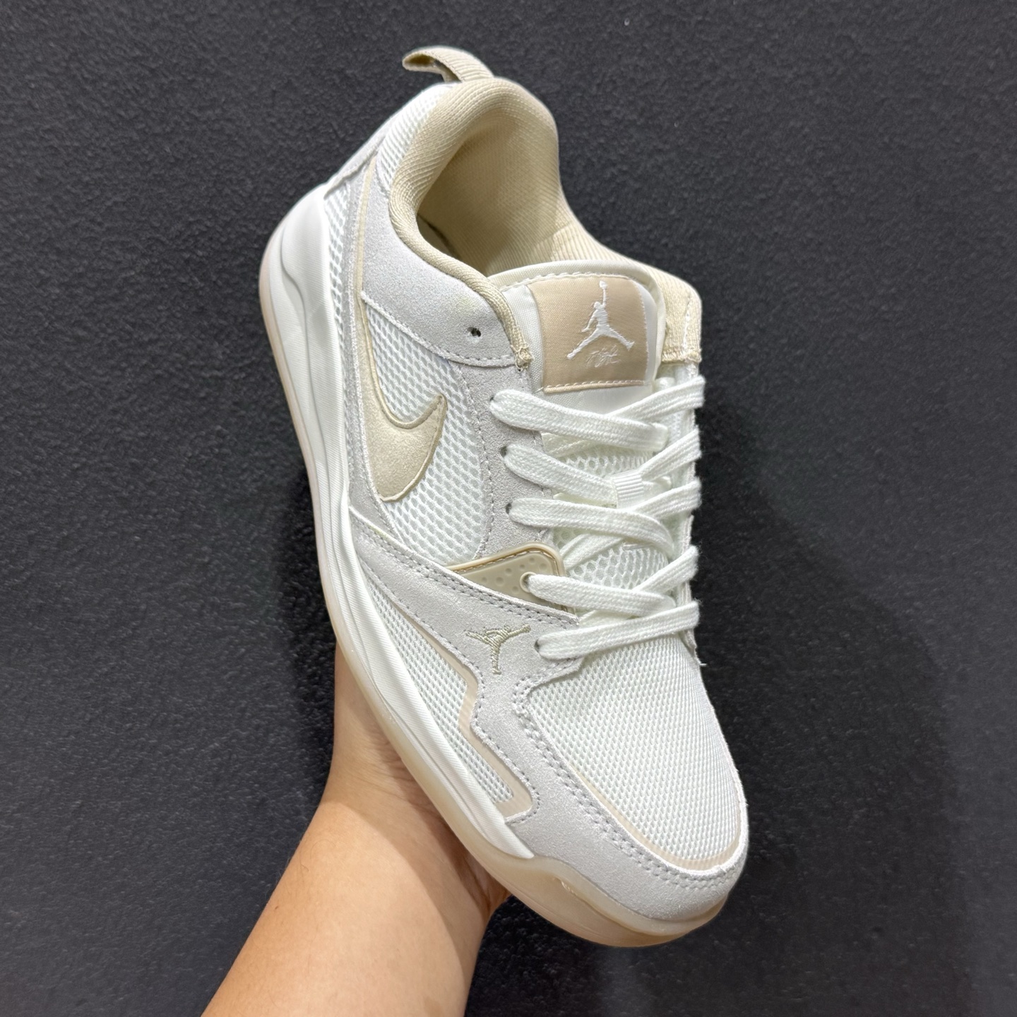 乔丹 Air Jordan Cmft Era AJ 乔丹复古运动板鞋 HJ6778-102-Top High Quatity Cheap Sneakers Fashion Clothing Clothes Bags handbags Shoes of all Brand wholesale With The best Quality And Beautiful Price from China Factory Chinese suppliers wholesaler seller 乔丹 Air Jordan Cmft Era AJ 乔丹复古运动板鞋 HJ6778-102