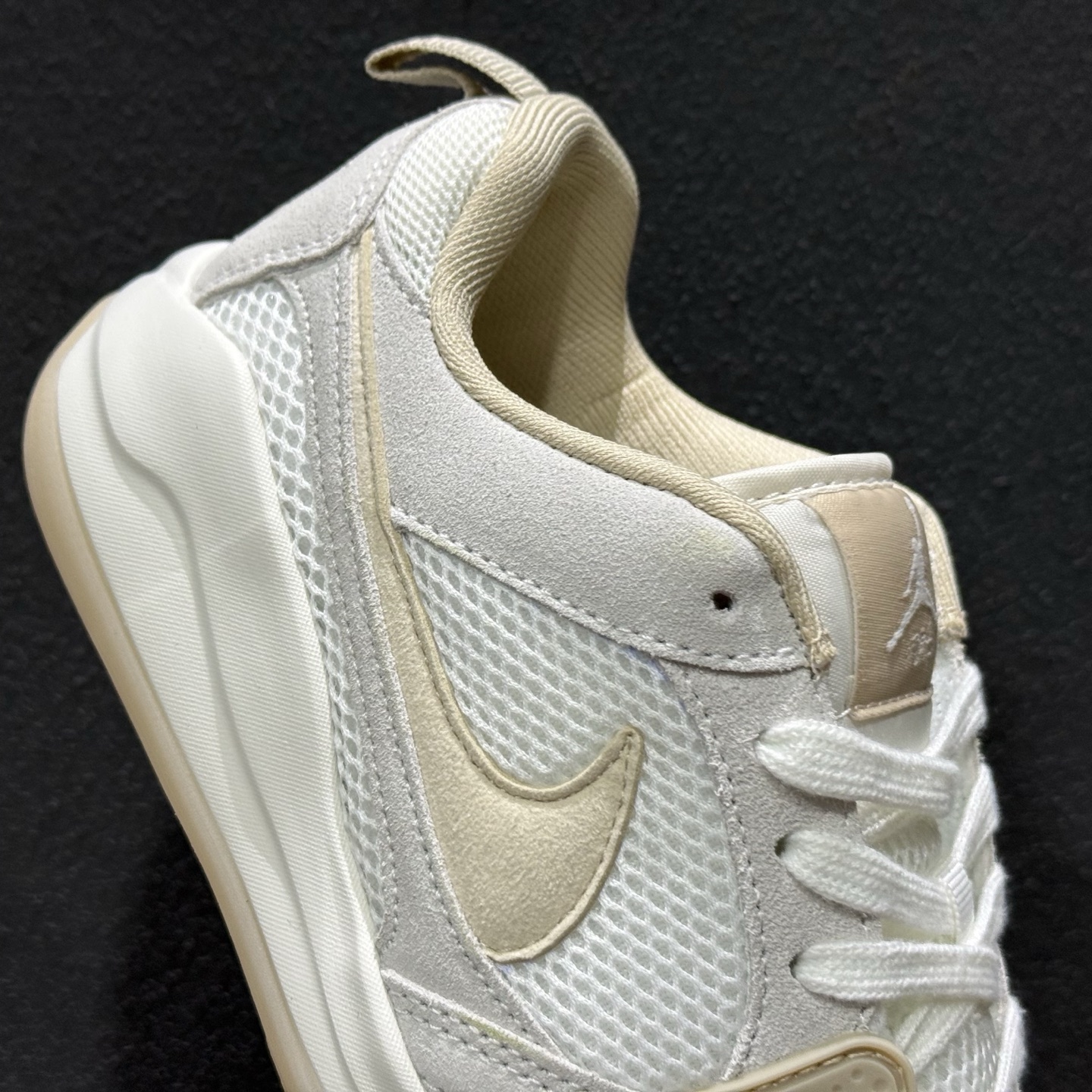 乔丹 Air Jordan Cmft Era AJ 乔丹复古运动板鞋 HJ6778-102-Top High Quatity Cheap Sneakers Fashion Clothing Clothes Bags handbags Shoes of all Brand wholesale With The best Quality And Beautiful Price from China Factory Chinese suppliers wholesaler seller 乔丹 Air Jordan Cmft Era AJ 乔丹复古运动板鞋 HJ6778-102