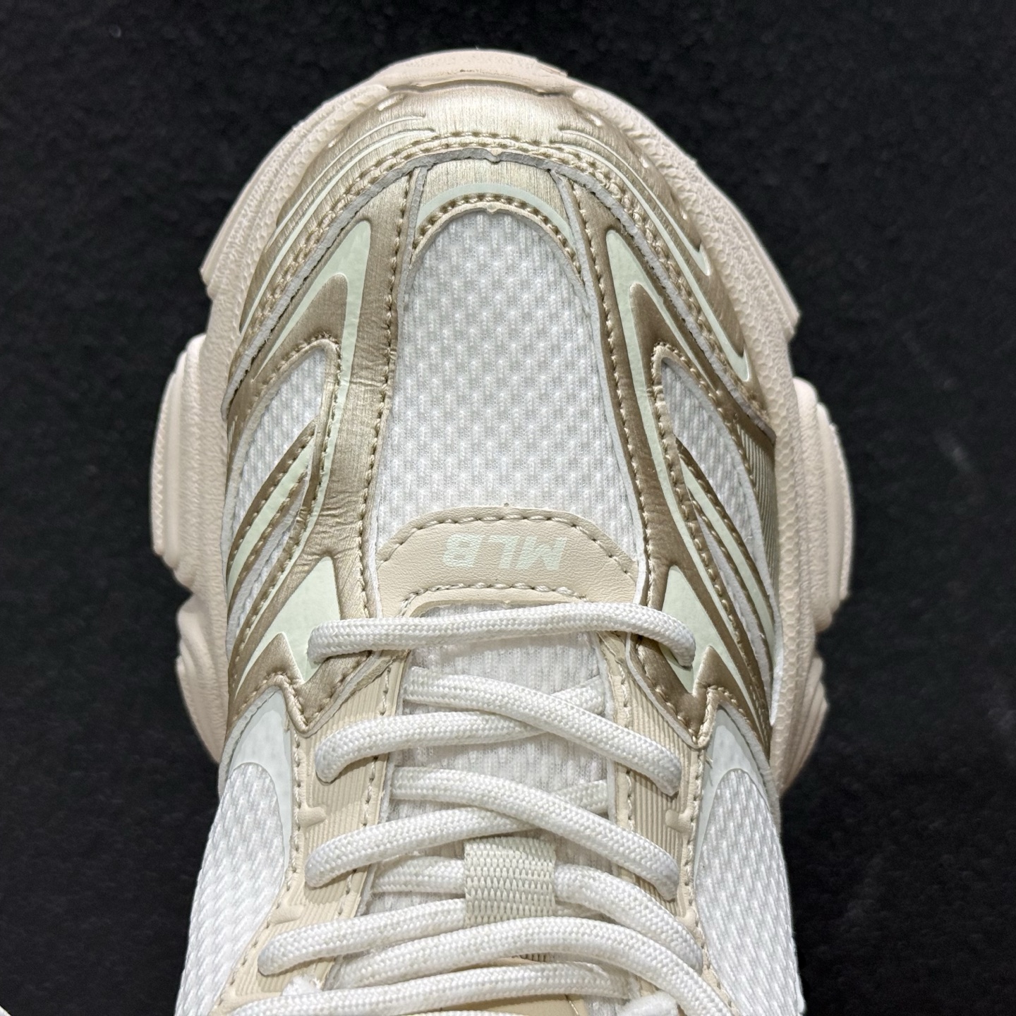 200 MLB Winner Chunky 赛博老爹鞋 3ASHWC36N(GP28) 标准象牙白色/标准金色-Chinese UA Cheap High Quatity Brand Clothes Bags handbags Sneakers wholesale wholesaler seller from China Factory suppliers Fashion Clothing Shoes best Quality Beautiful Price 200 MLB Winner Chunky 赛博老爹鞋 3ASHWC36N(GP28) 标准象牙白色/标准金色