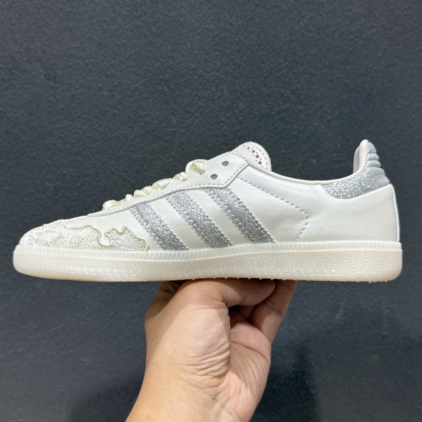 180 Aadidas SAMBA W德训鞋 HP3658-126