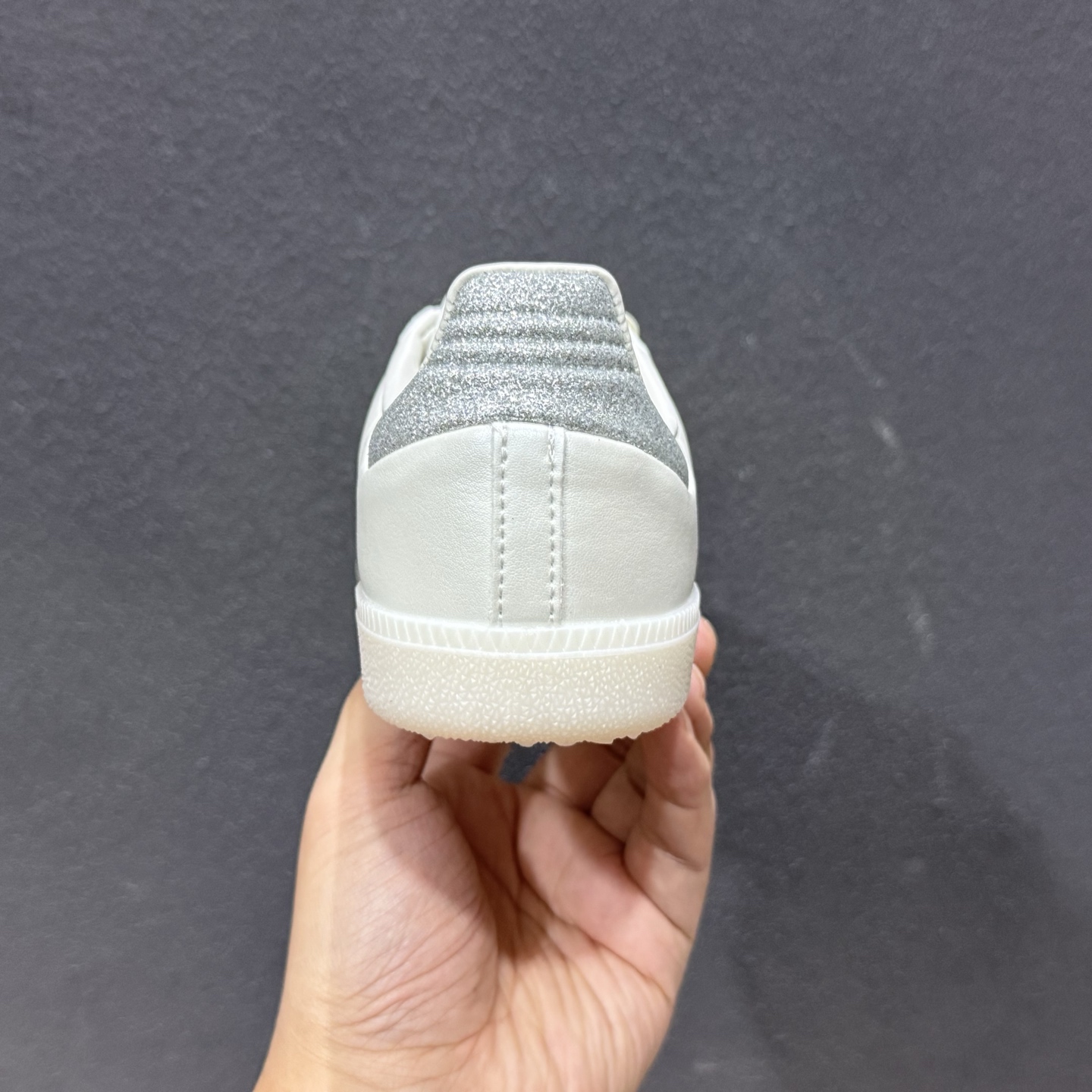 180 Aadidas SAMBA W德训鞋 HP3658-126