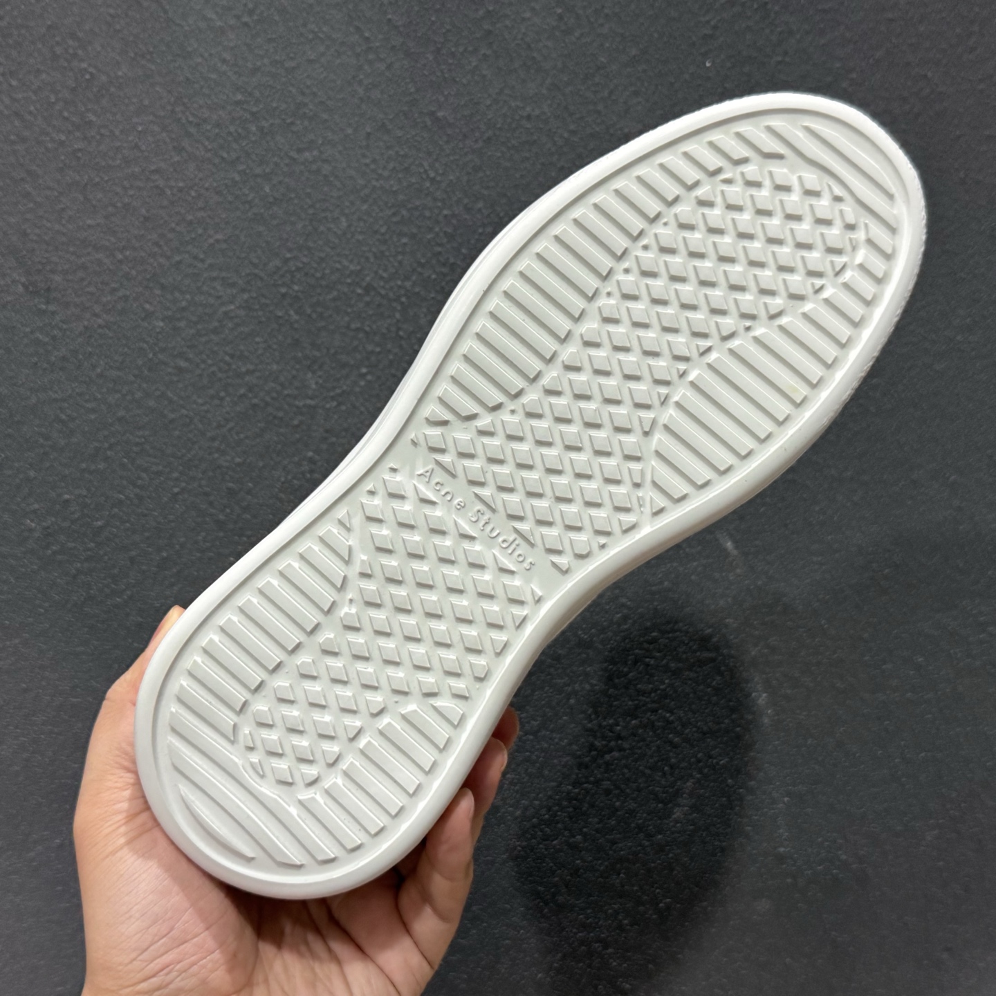 380 代购版本 Acne Studios 明星同款 人气单品 复古风魔术贴女子休闲生活鞋-Chinese UA Cheap High Quatity Brand Clothes Bags handbags Sneakers wholesale wholesaler seller from China Factory suppliers Fashion Clothing Shoes best Quality Beautiful Price 380 代购版本 Acne Studios 明星同款 人气单品 复古风魔术贴女子休闲生活鞋