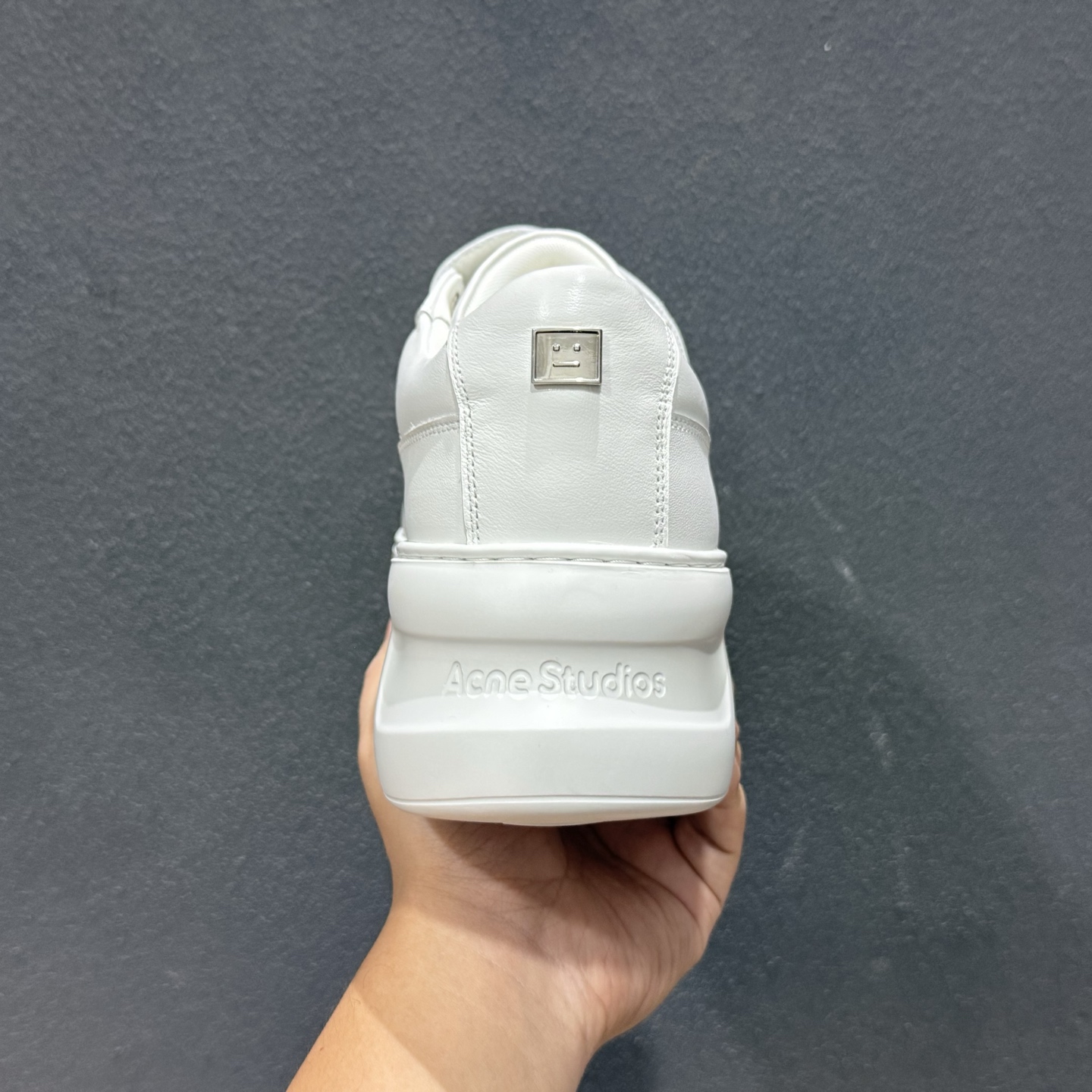 380 代购版本 Acne Studios 明星同款 人气单品 复古风魔术贴女子休闲生活鞋-Chinese UA Cheap High Quatity Brand Clothes Bags handbags Sneakers wholesale wholesaler seller from China Factory suppliers Fashion Clothing Shoes best Quality Beautiful Price 380 代购版本 Acne Studios 明星同款 人气单品 复古风魔术贴女子休闲生活鞋
