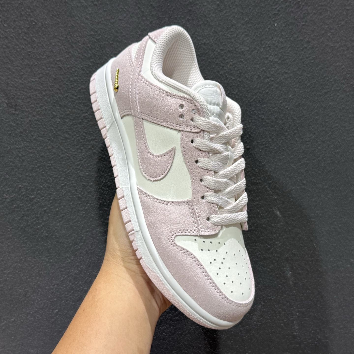 NIKE DUNK LOW 耐克 低帮休闲运动板鞋 IO4244-100-High Quatity Cheap Brand wholesale wholesaler seller Clothes Bags handbags Sneakers Top Fashion Clothing Shoes from China Factory Chinese suppliers best Quality Beautiful Price NIKE DUNK LOW 耐克 低帮休闲运动板鞋 IO4244-100
