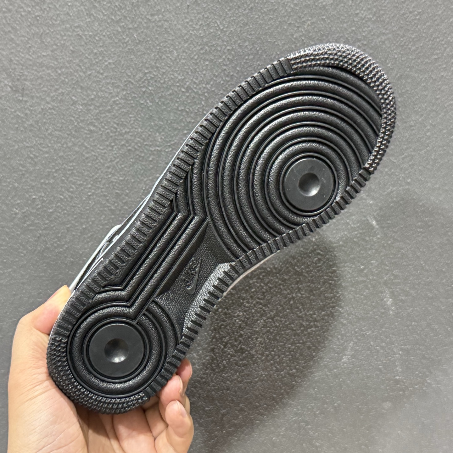 Nike Air Force 1'07 Low 空军一号低帮休闲板鞋 CW2288-001-Top High Quatity Cheap Sneakers Fashion Clothing Clothes Bags handbags Shoes of all Brand wholesale With The best Quality And Beautiful Price from China Factory Chinese suppliers wholesaler seller Nike Air Force 1'07 Low 空军一号低帮休闲板鞋 CW2288-001