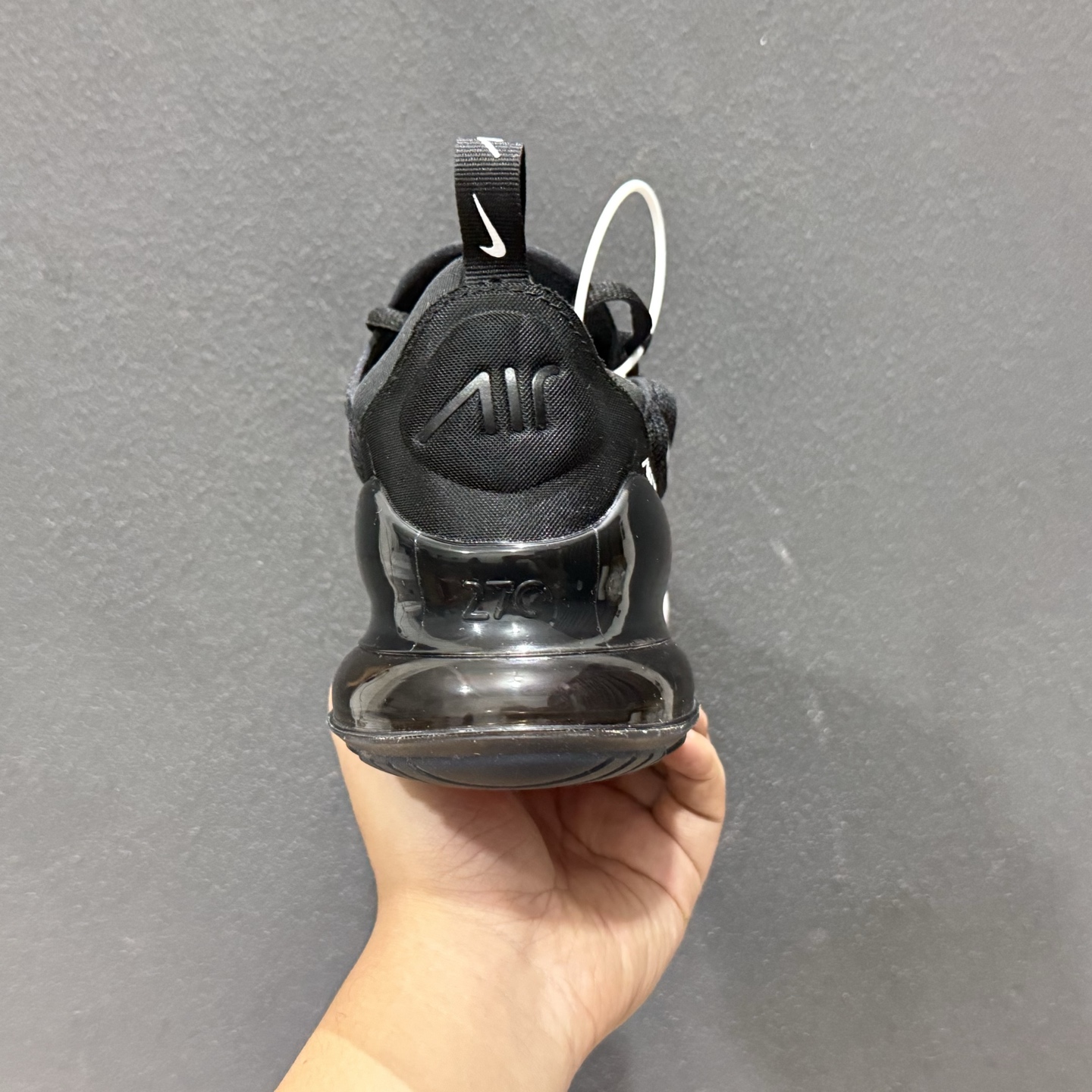 Nike Air Max 270 低帮气垫跑鞋 max270 黑白绿 AH8050-002-Top High Quatity Cheap Sneakers Fashion Clothing Clothes Bags handbags Shoes of all Brand wholesale With The best Quality And Beautiful Price from China Factory Chinese suppliers wholesaler seller Nike Air Max 270 低帮气垫跑鞋 max270 黑白绿 AH8050-002