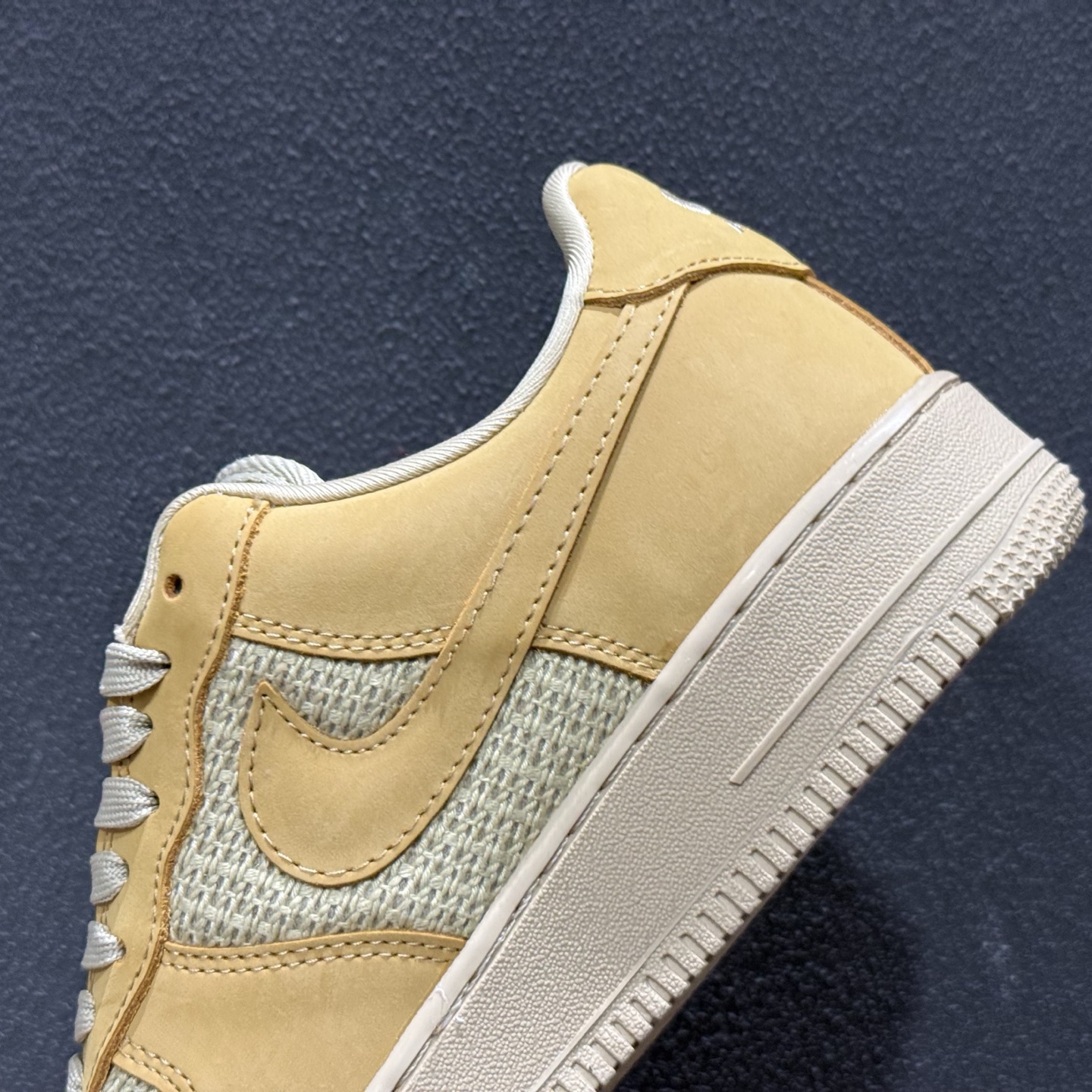 NIKE AIR FORCEI LOW II9807-700