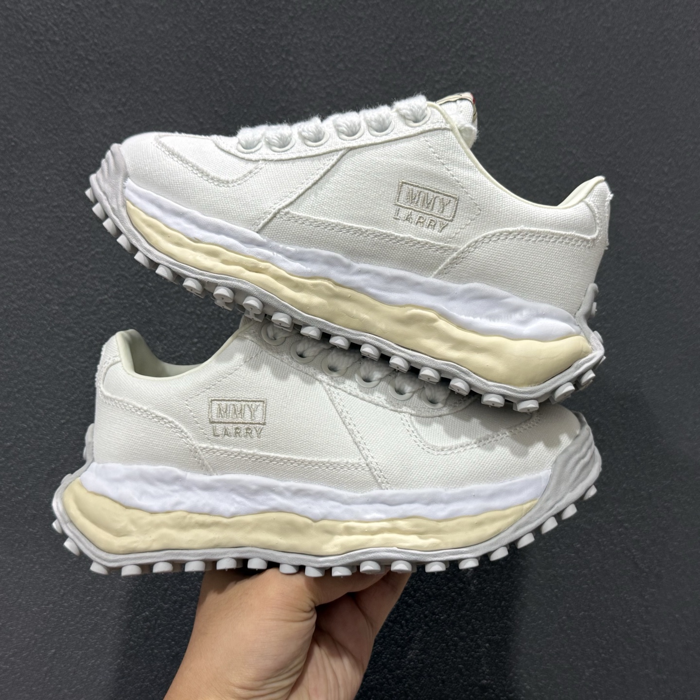 MIHARA YASUHIRO三原康裕 Rally 米白 A14FW704-132-Top High Quatity Cheap Sneakers Fashion Clothing Clothes Bags handbags Shoes of all Brand wholesale With The best Quality And Beautiful Price from China Factory Chinese suppliers wholesaler seller MIHARA YASUHIRO三原康裕 Rally 米白 A14FW704-132