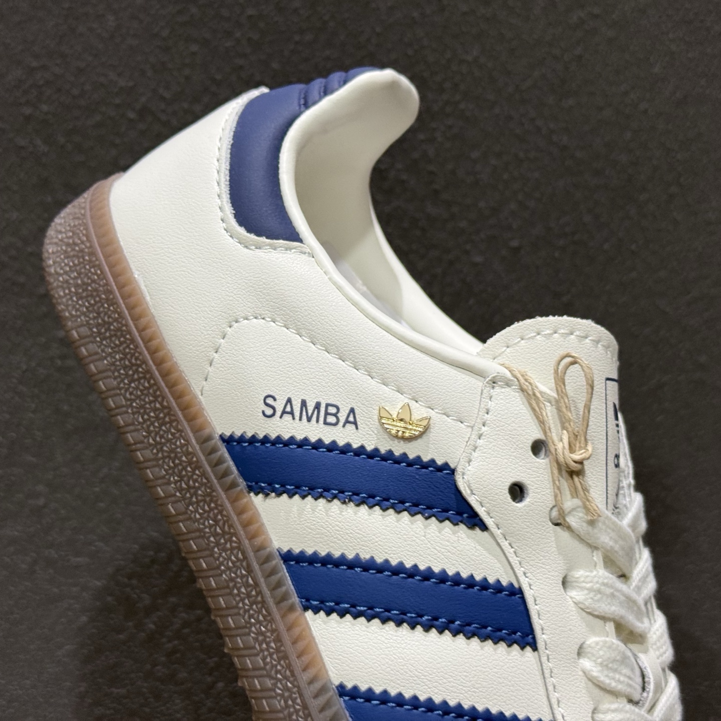 Adidas Originals SAMBA W 桑巴舞系列绅士德训足球风百搭低帮休闲运动板鞋 IH6627-126-Top High Quatity Cheap Sneakers Fashion Clothing Clothes Bags handbags Shoes of all Brand wholesale With The best Quality And Beautiful Price from China Factory Chinese suppliers wholesaler seller Adidas Originals SAMBA W 桑巴舞系列绅士德训足球风百搭低帮休闲运动板鞋 IH6627-126