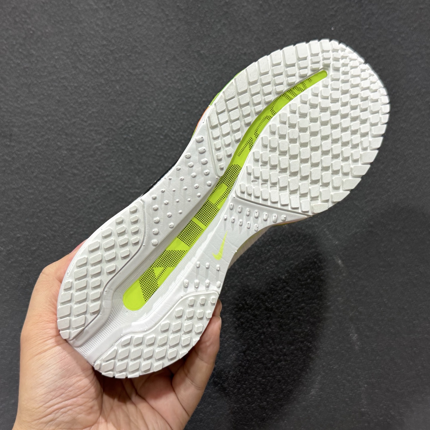 Nike Pegasus Premium 纯原版本 减震防滑耐磨透气 低帮跑步鞋 HQ2592-105-Top High Quatity Cheap Sneakers Fashion Clothing Clothes Bags handbags Shoes of all Brand wholesale With The best Quality And Beautiful Price from China Factory Chinese suppliers wholesaler seller Nike Pegasus Premium 纯原版本 减震防滑耐磨透气 低帮跑步鞋 HQ2592-105