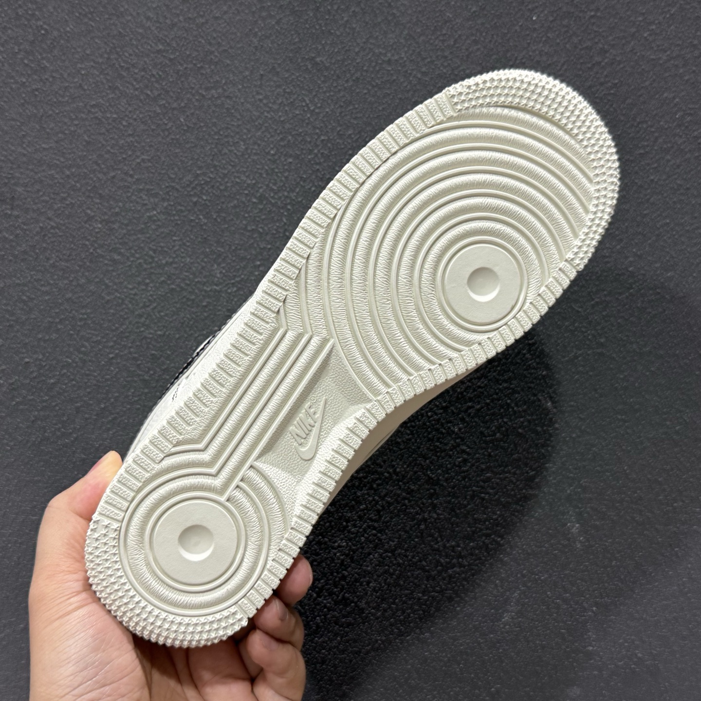 Nike AIR FORCE 1'07 联名款 KG6699-Top High Quatity Cheap Sneakers Fashion Clothing Clothes Bags handbags Shoes of all Brand wholesale With The best Quality And Beautiful Price from China Factory Chinese suppliers wholesaler seller Nike AIR FORCE 1'07 联名款 KG6699