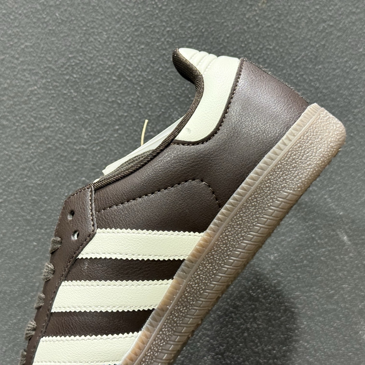 Adidas Originals SAMBA W 桑巴舞系列绅士德训足球风百搭低帮休闲运动板鞋 IH3982-126-Top High Quatity Cheap Sneakers Fashion Clothing Clothes Bags handbags Shoes of all Brand wholesale With The best Quality And Beautiful Price from China Factory Chinese suppliers wholesaler seller Adidas Originals SAMBA W 桑巴舞系列绅士德训足球风百搭低帮休闲运动板鞋 IH3982-126